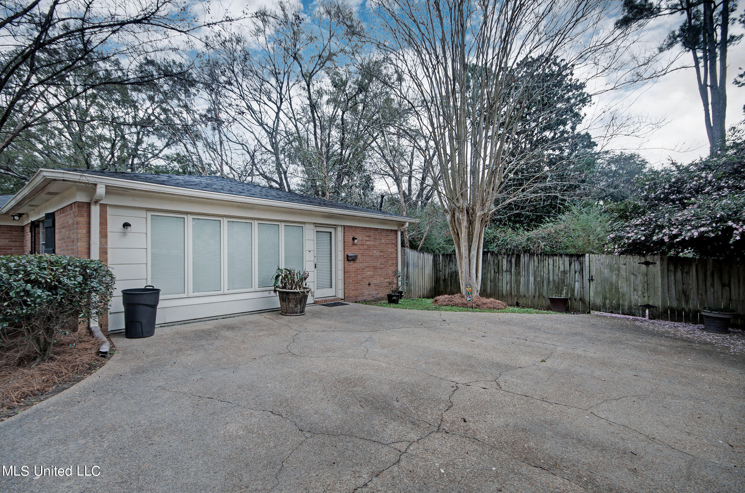 219 Rollingwood Drive, Jackson, Mississippi image 25