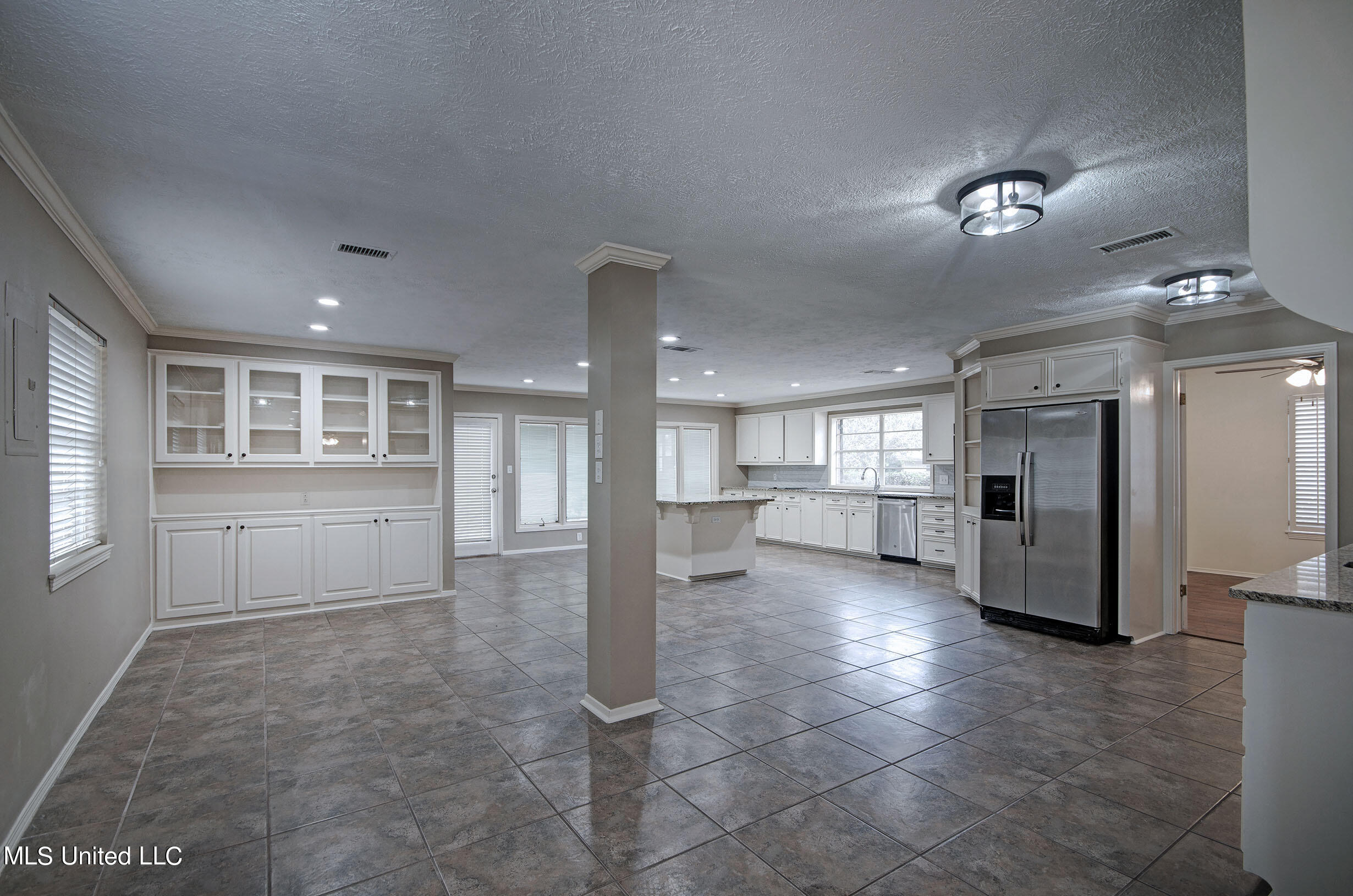 219 Rollingwood Drive, Jackson, Mississippi image 12