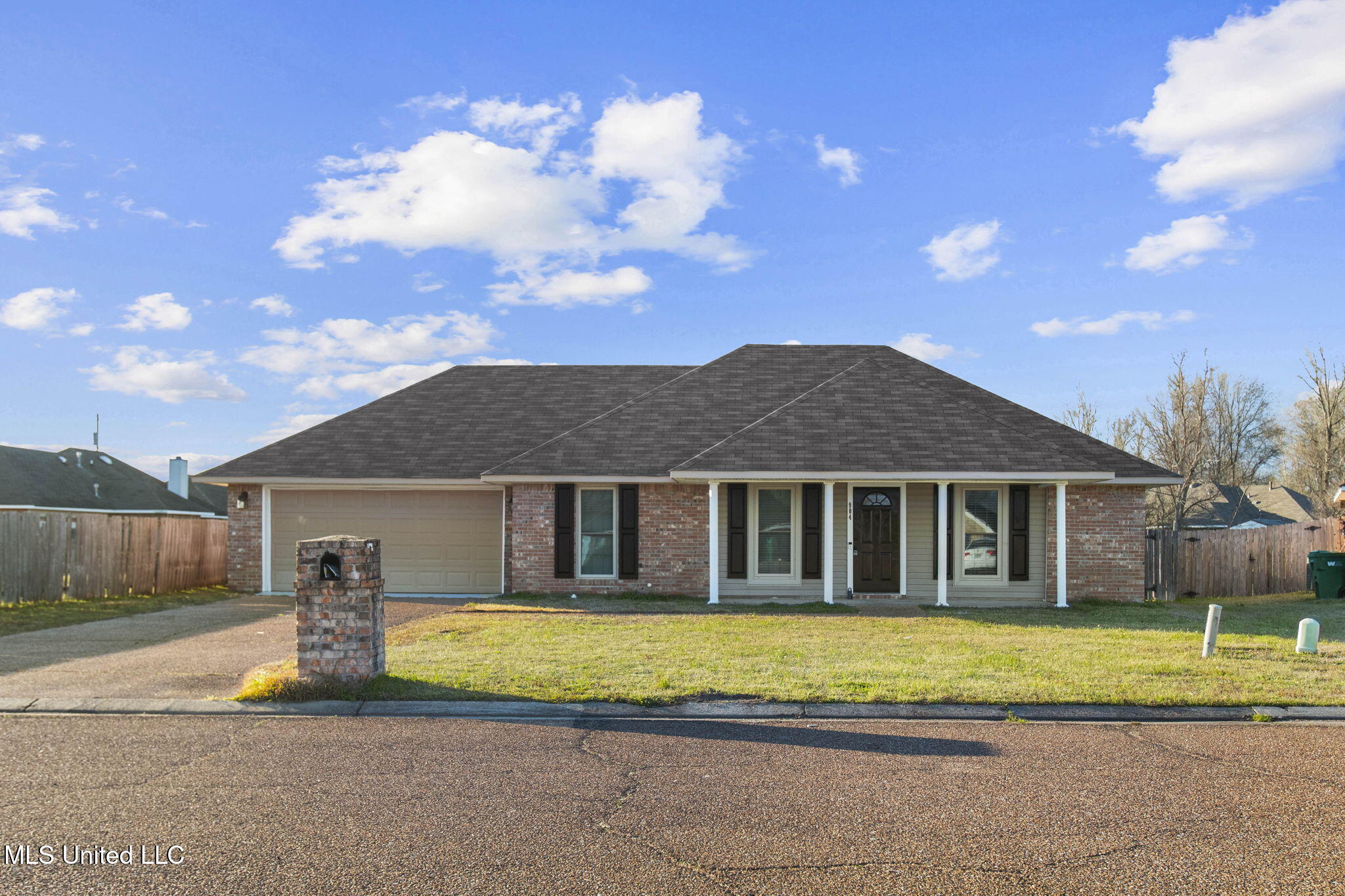 904 Mourning Dove Cove, Byram, Mississippi image 1