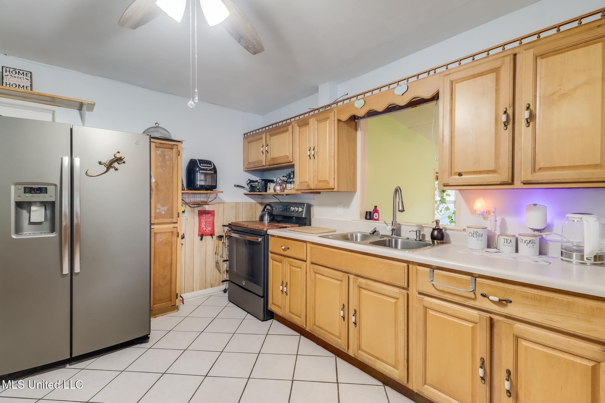 266 Beeman Drive, Biloxi, Mississippi image 9