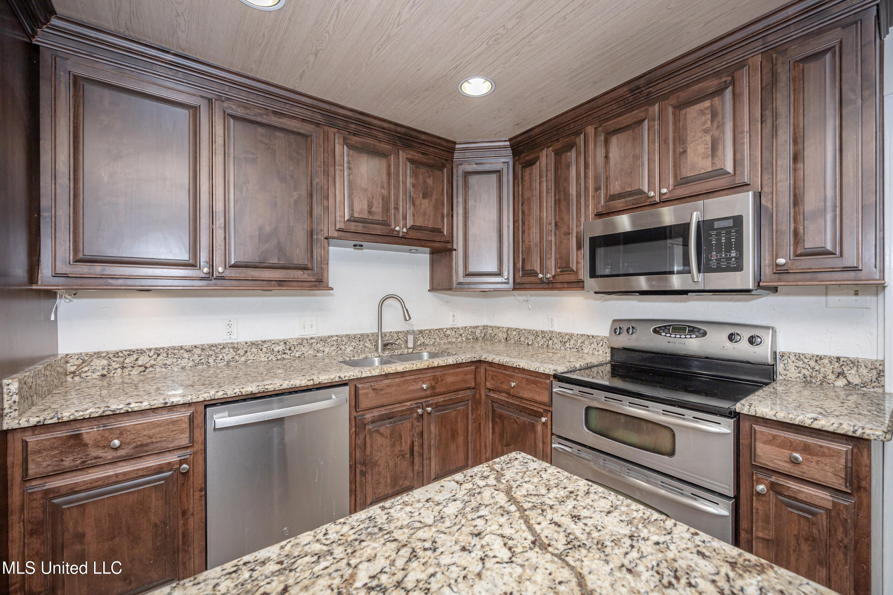 1344 Diller Road, Ocean Springs, Mississippi image 21