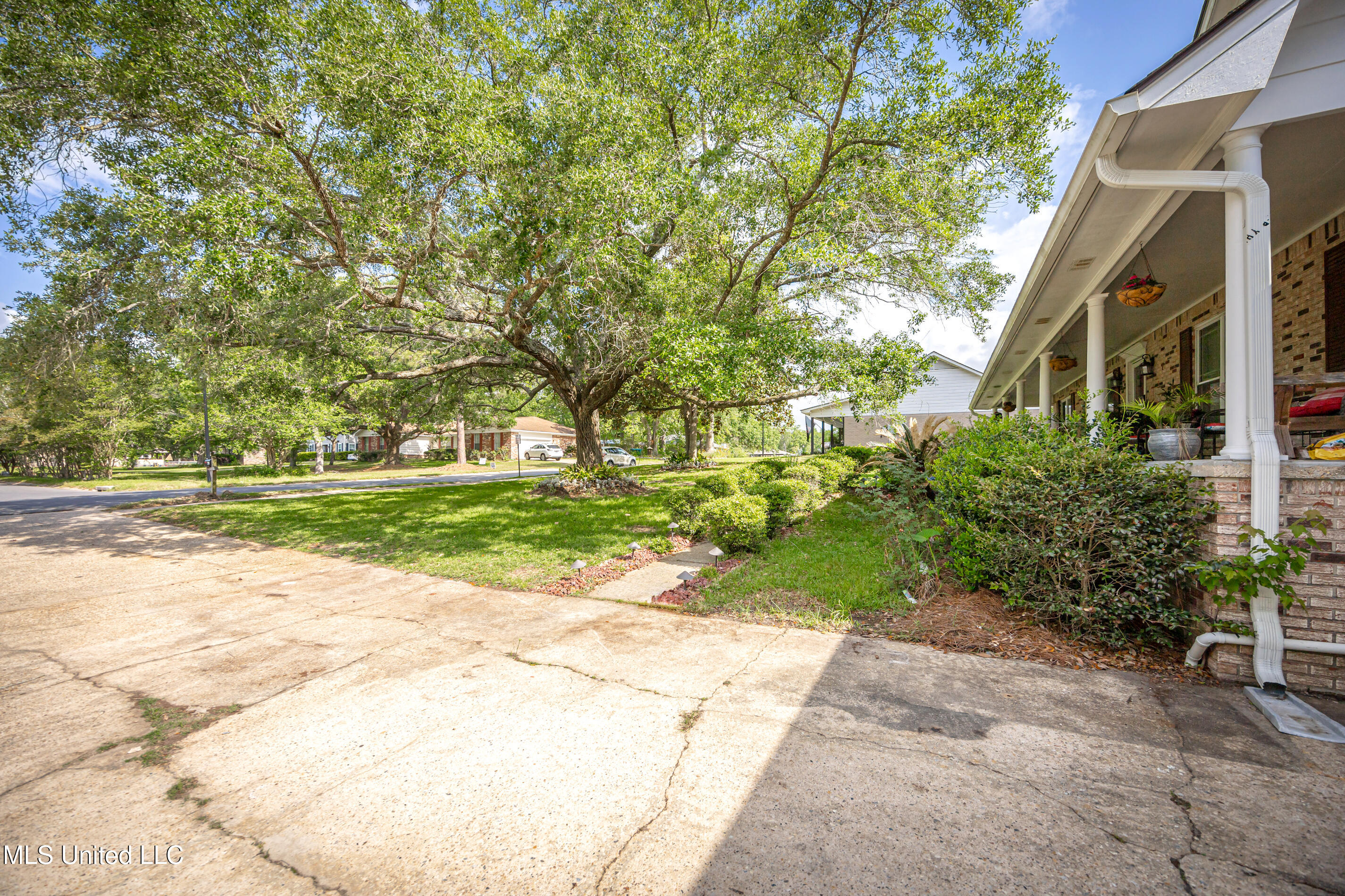 1344 Diller Road, Ocean Springs, Mississippi image 50