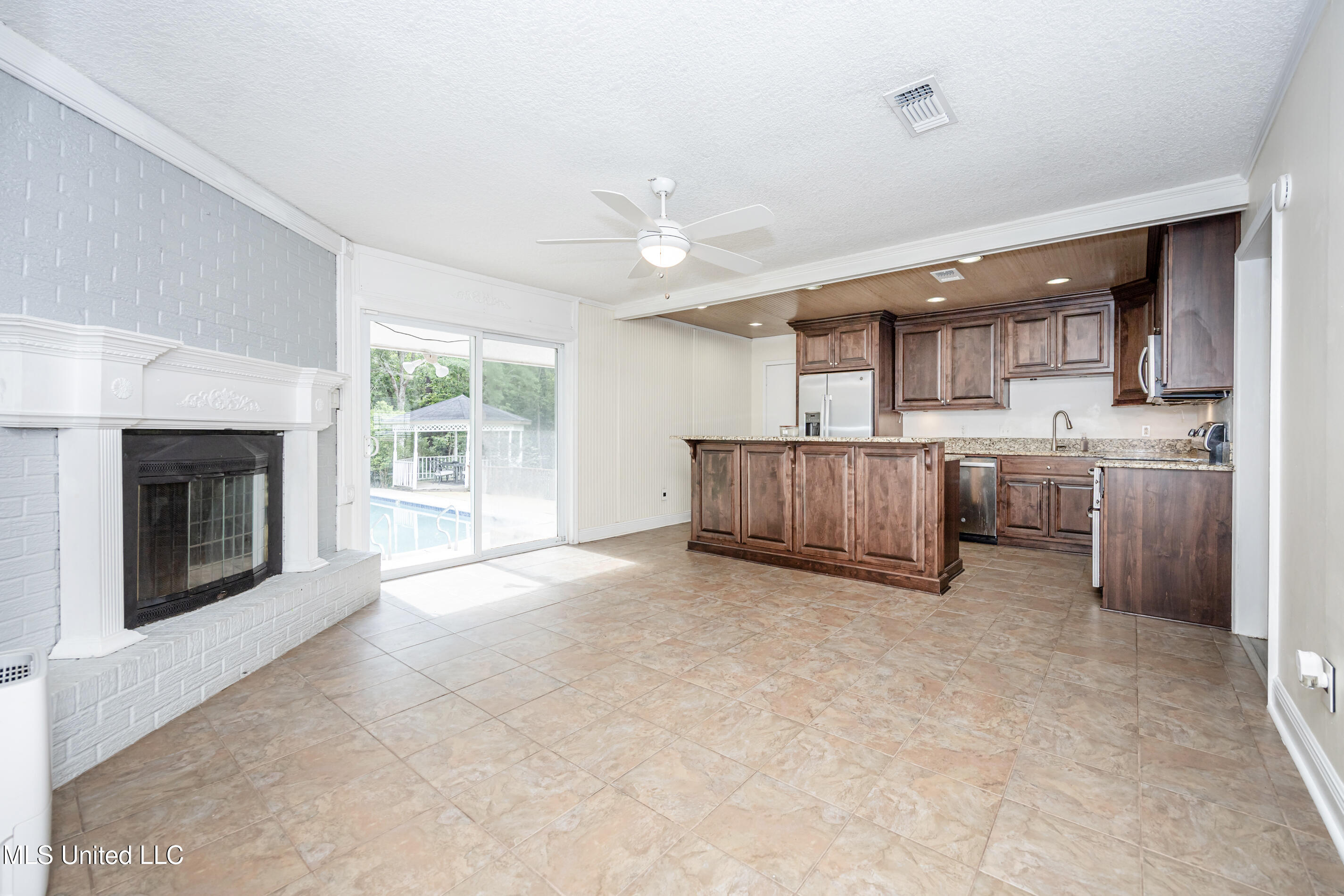 1344 Diller Road, Ocean Springs, Mississippi image 19