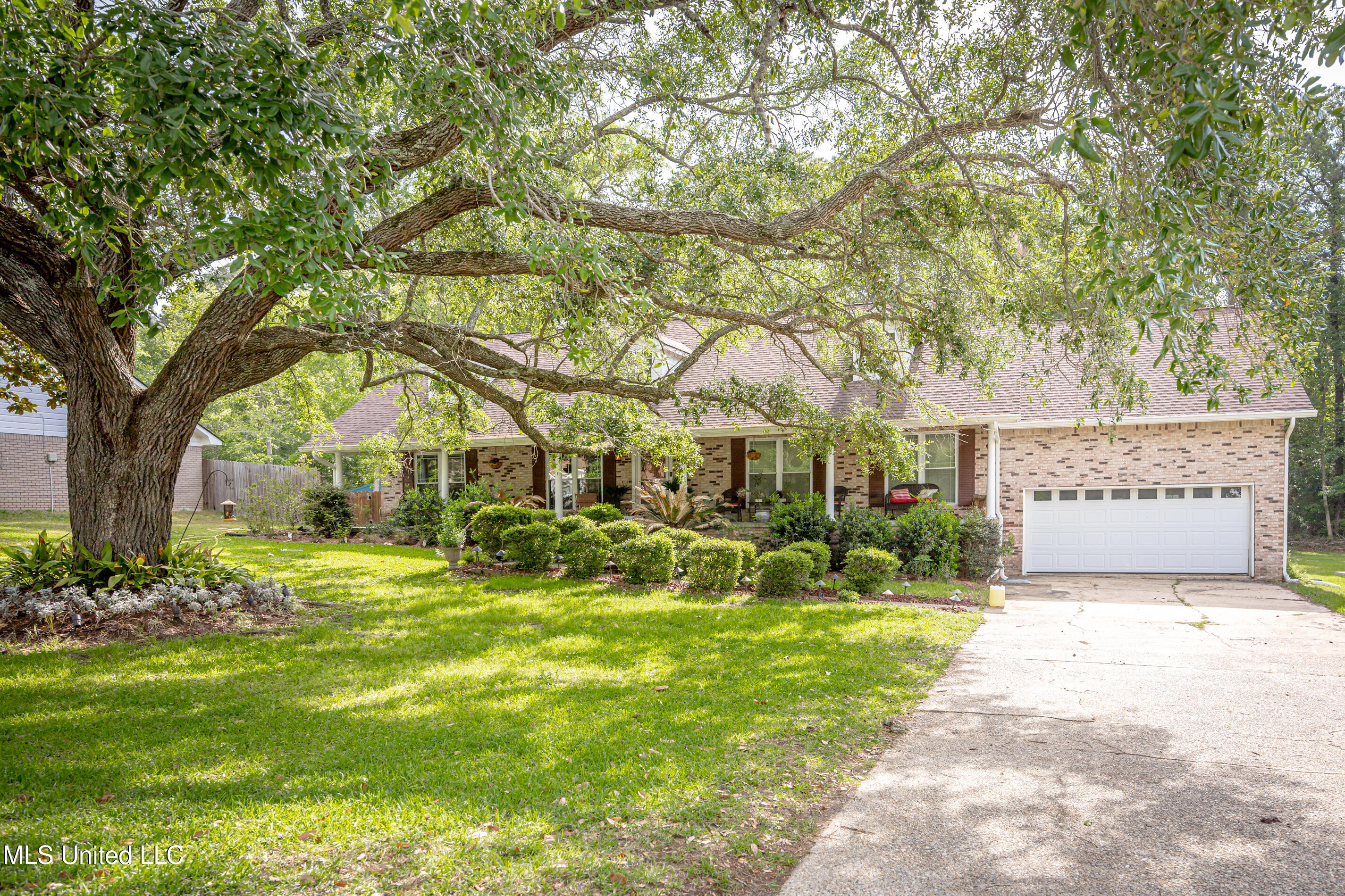 1344 Diller Road, Ocean Springs, Mississippi image 3