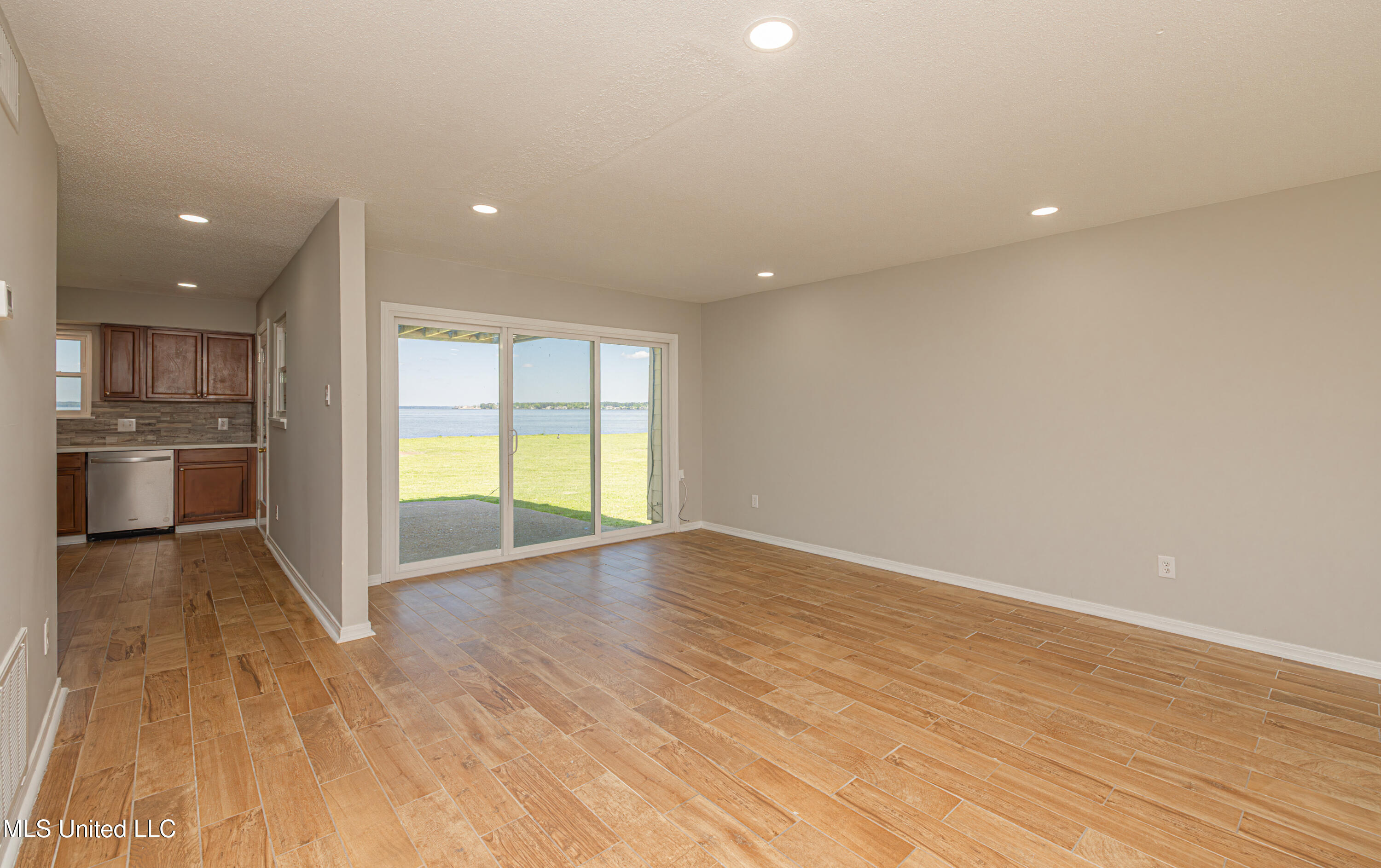 1055 Windrose Drive, Brandon, Mississippi image 35