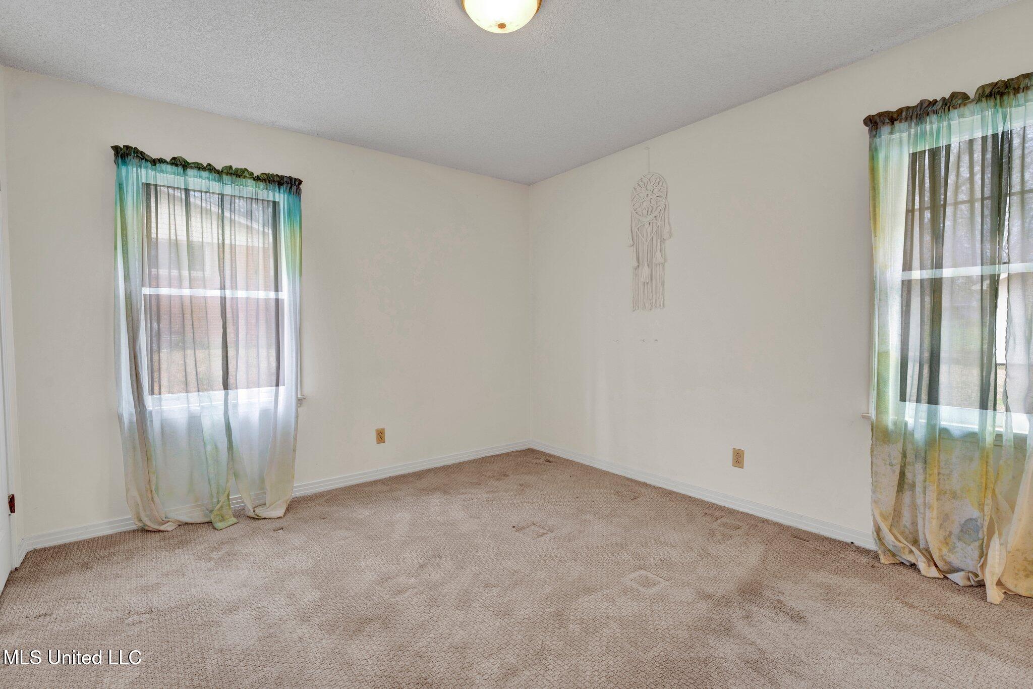 690 Cox Avenue, Holly Springs, Mississippi image 8