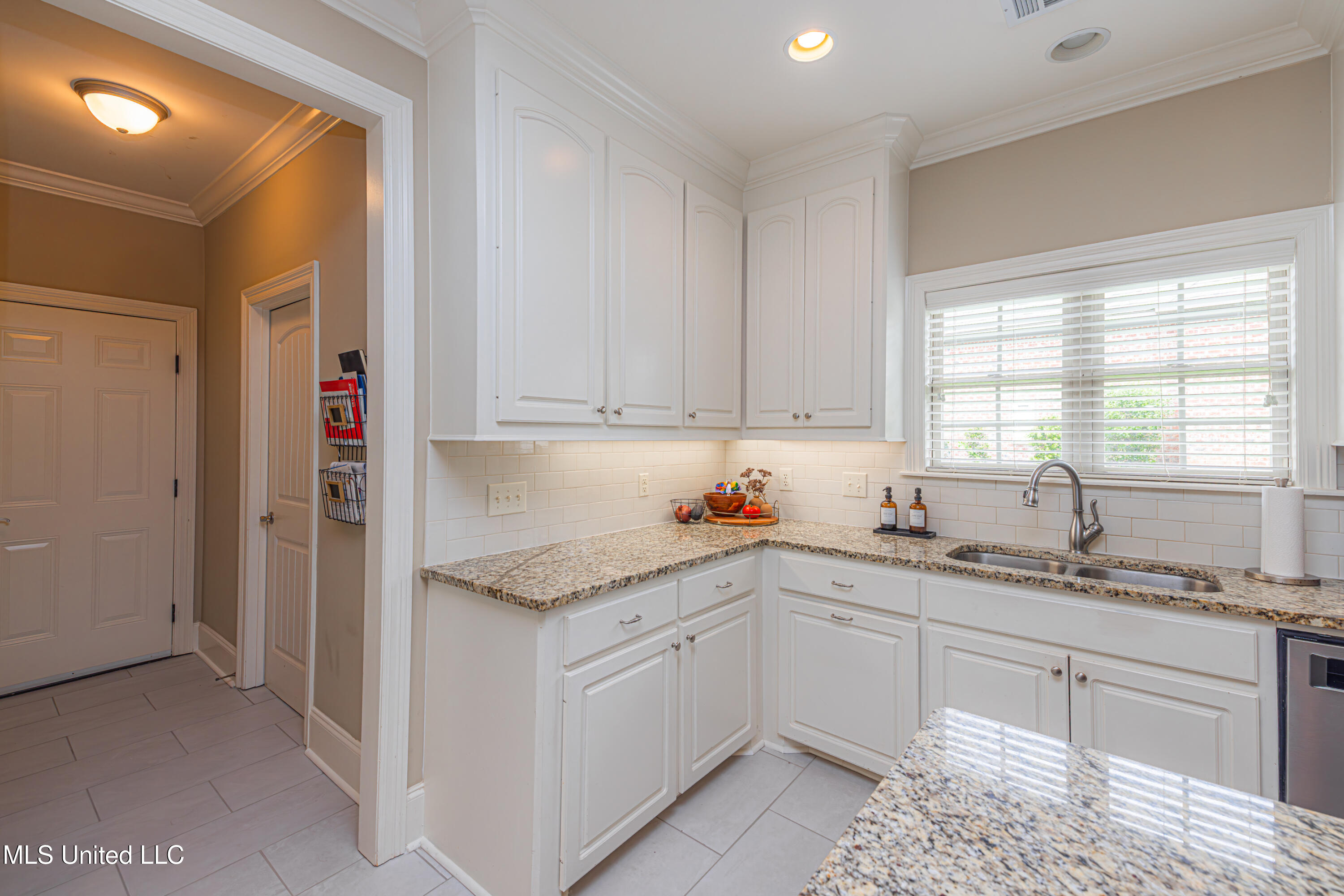 102 Camden Pte, Madison, Mississippi image 16