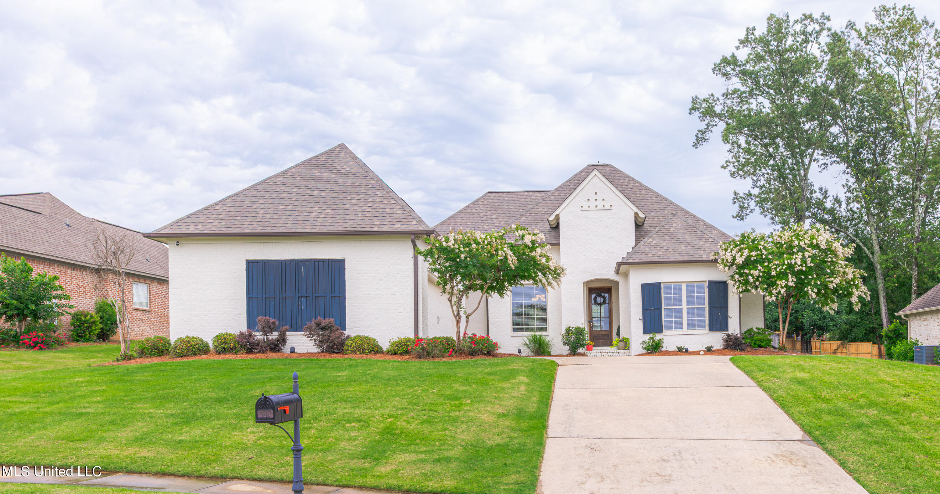 102 Camden Pte, Madison, Mississippi image 1