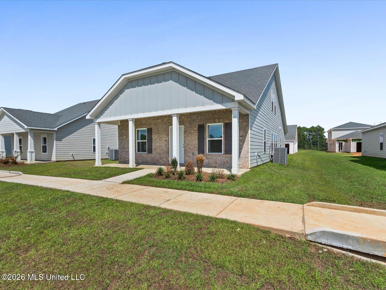 425 Pimento Circle