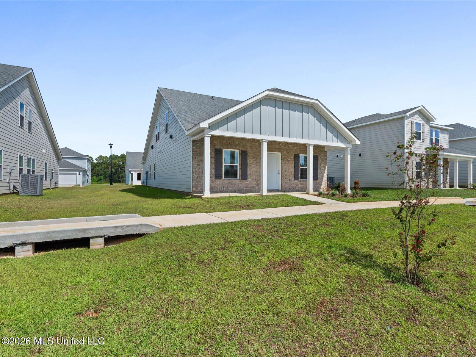425 Pimento Circle