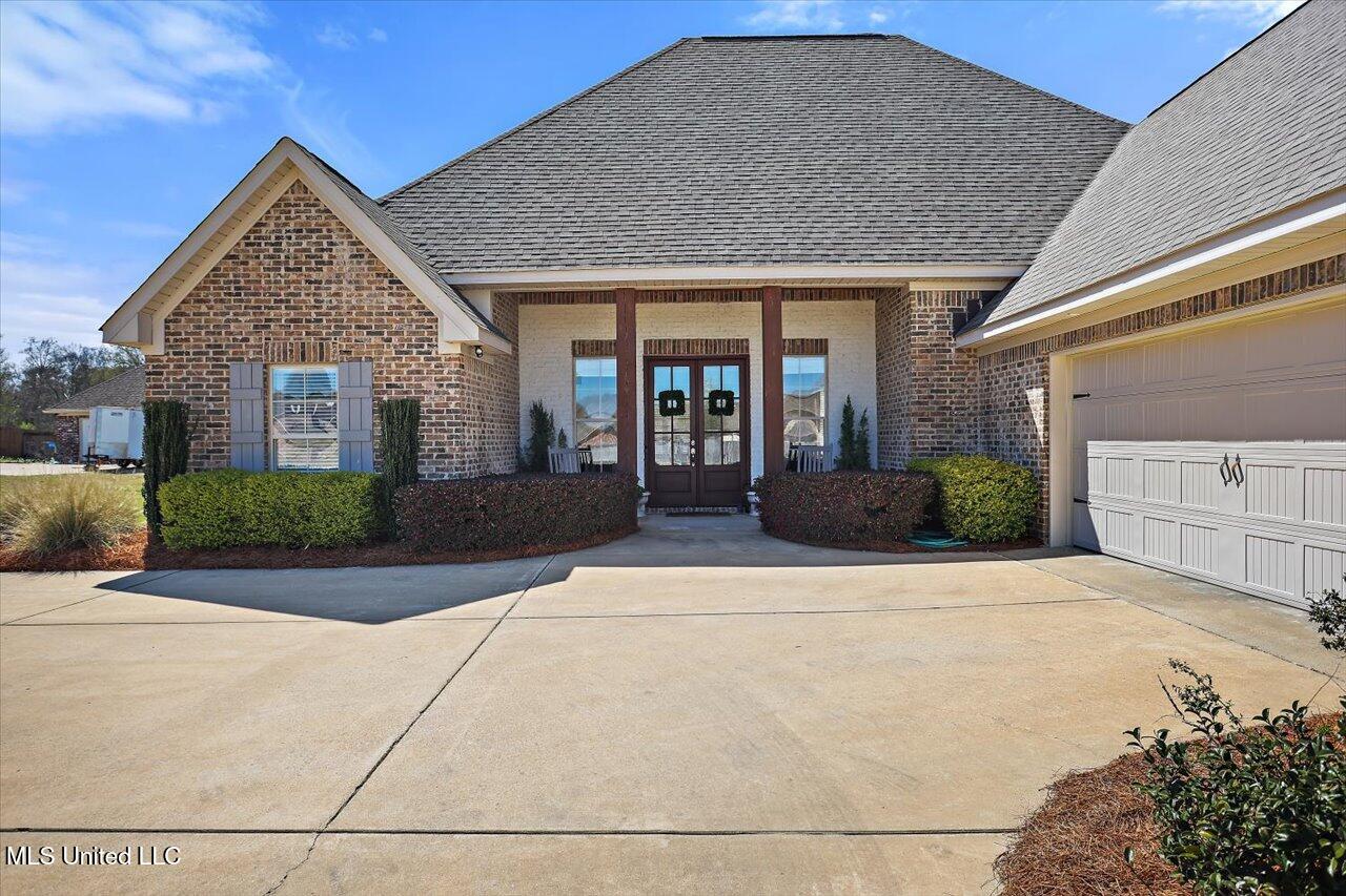 247 Richmond Pointe Way, Richland, Mississippi image 3
