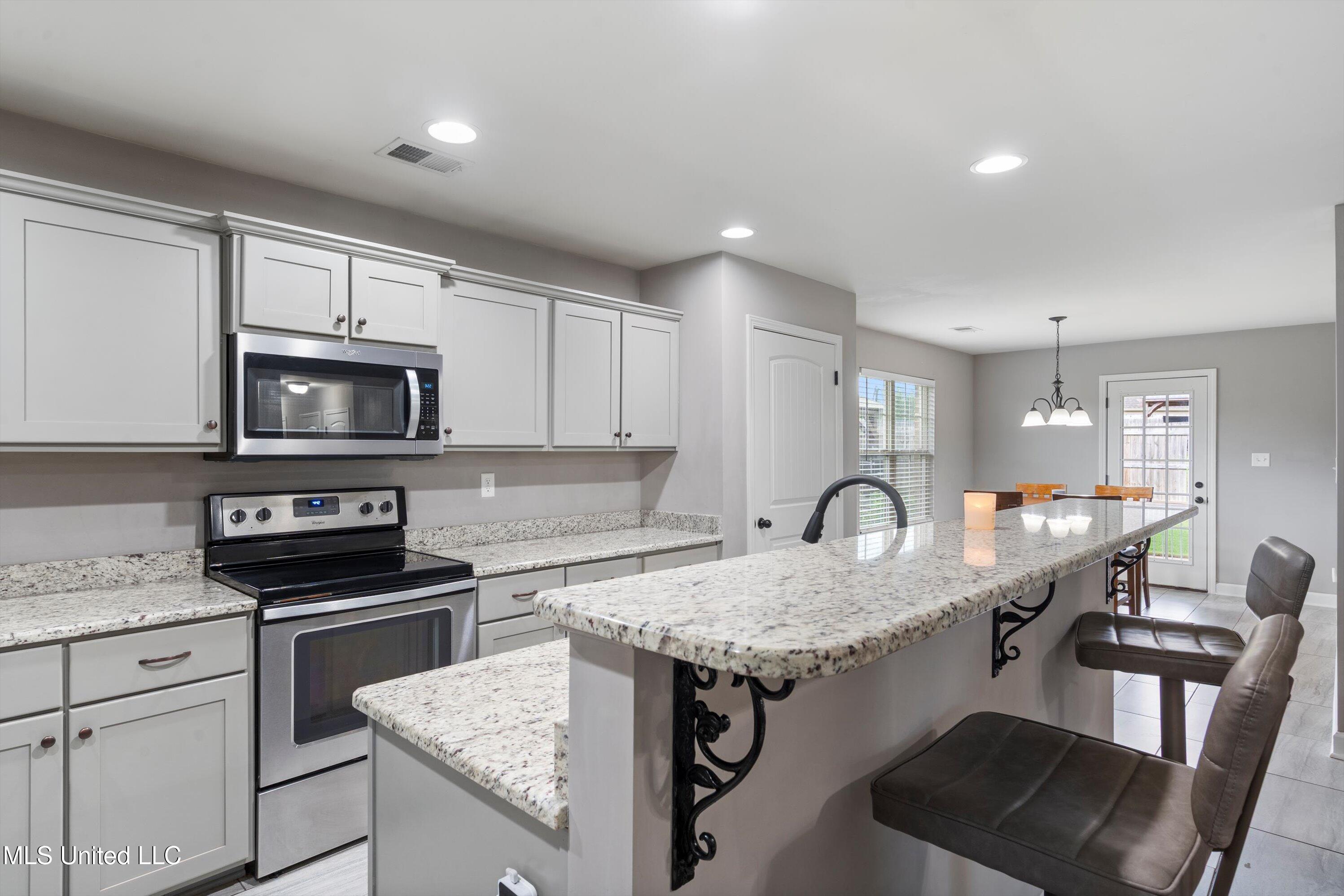 2682 Molly Lane, Southaven, Mississippi image 21