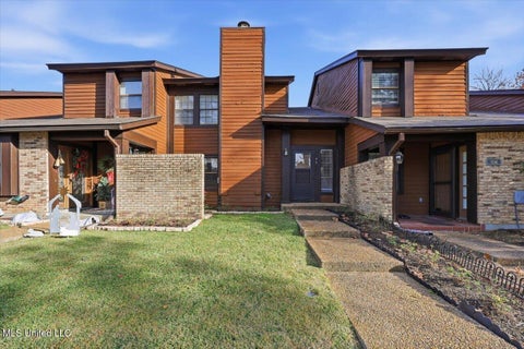 Townhouse For Sale - 46 Cascades Circle<br/> Clinton, MS 39056