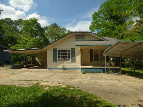 Homes For Sale - 710 Beech Street<br/> Pike County, McComb, MS 39648