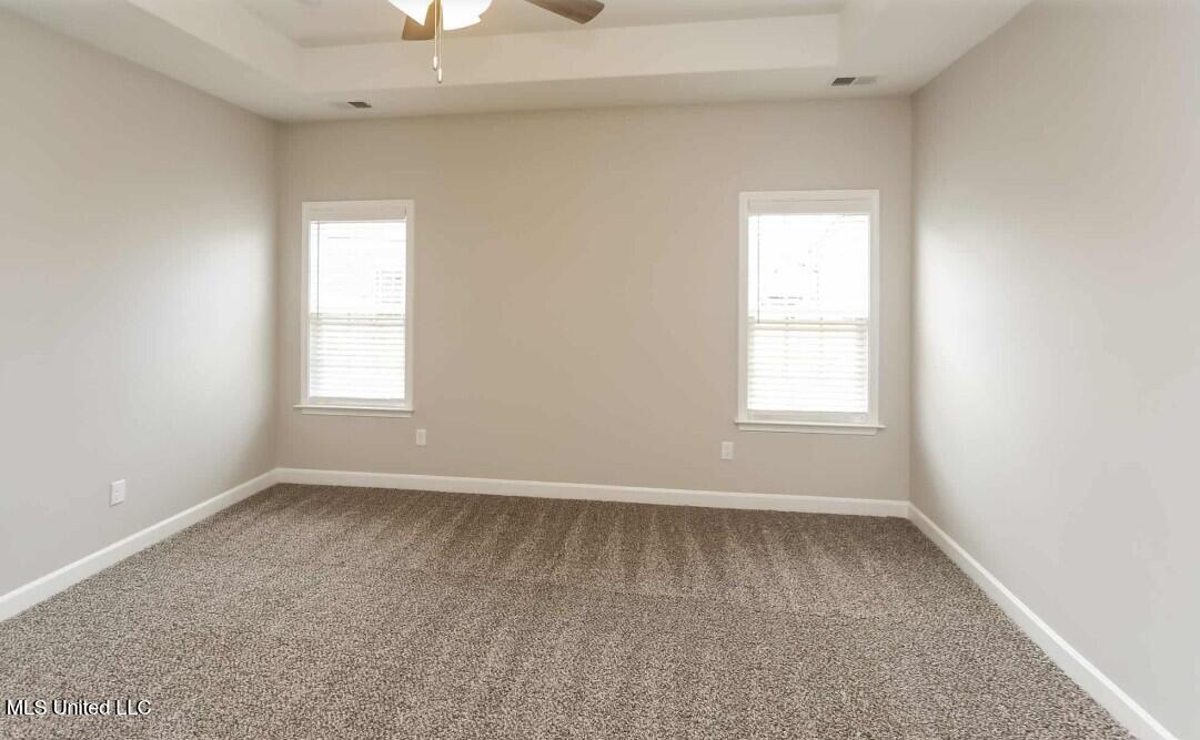 5295 Aylesbury Lane, Olive Branch, Mississippi image 9