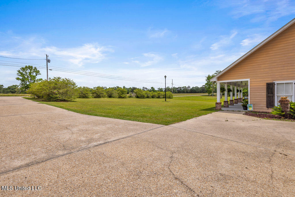20546 Pullen Road, Saucier, Mississippi image 9