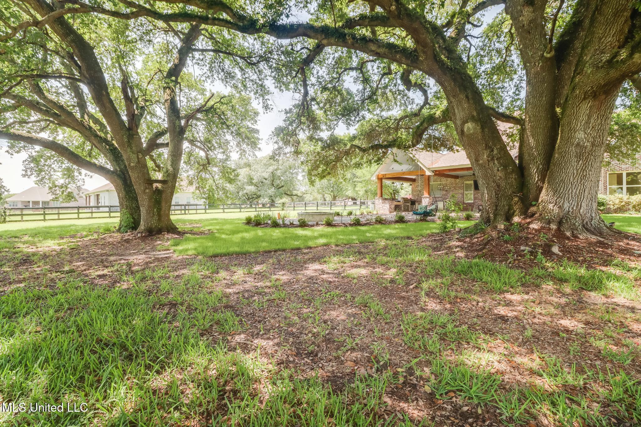 23131 Stablewood Circle, Pass Christian, Mississippi image 33