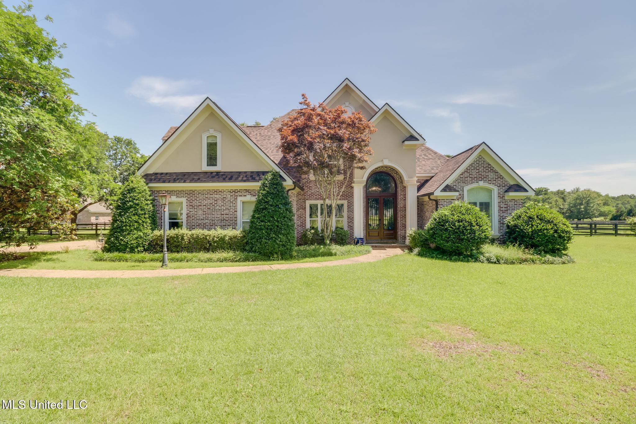 23131 Stablewood Circle, Pass Christian, Mississippi image 2