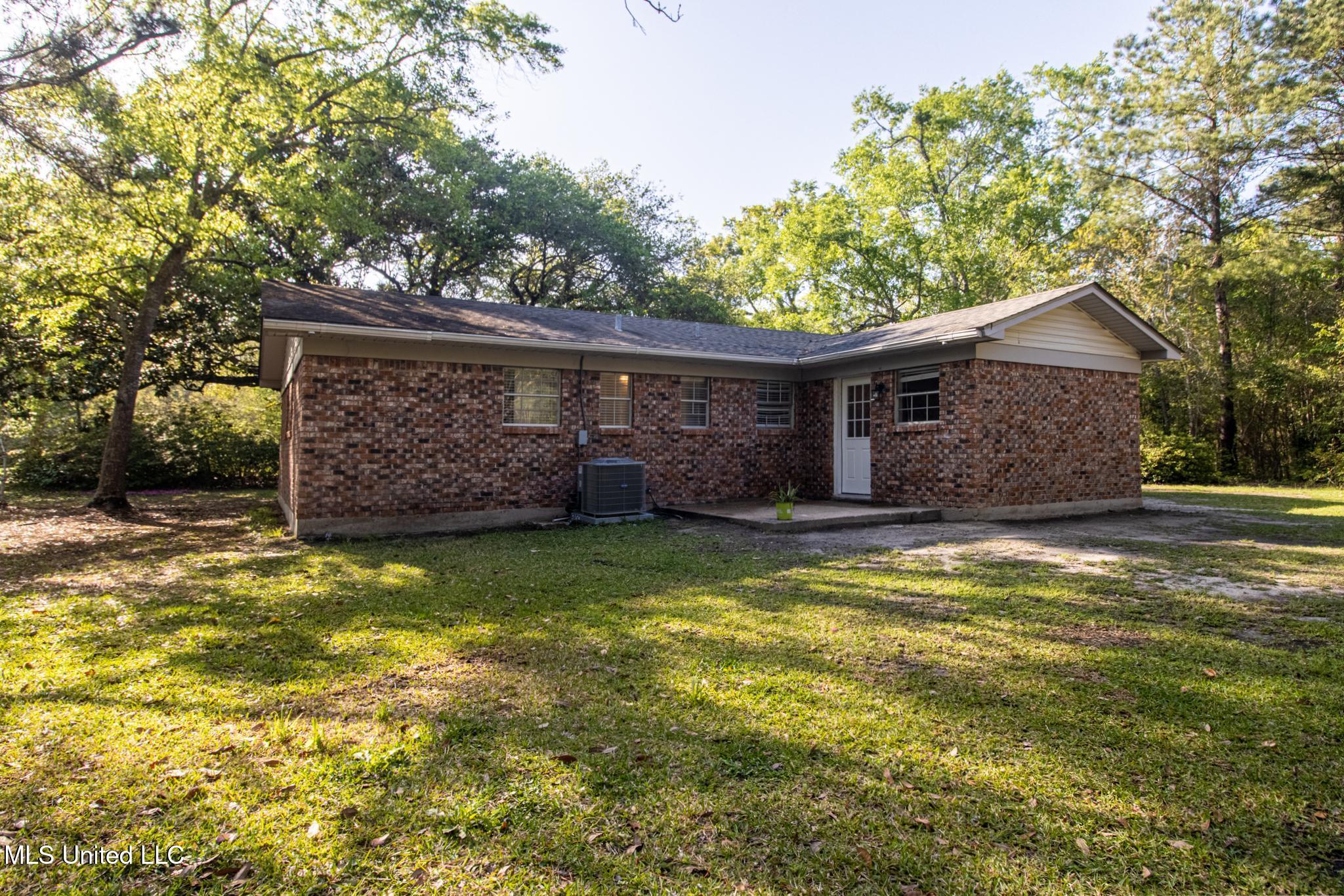 1620 Cedar Point Road, Gautier, Mississippi image 11