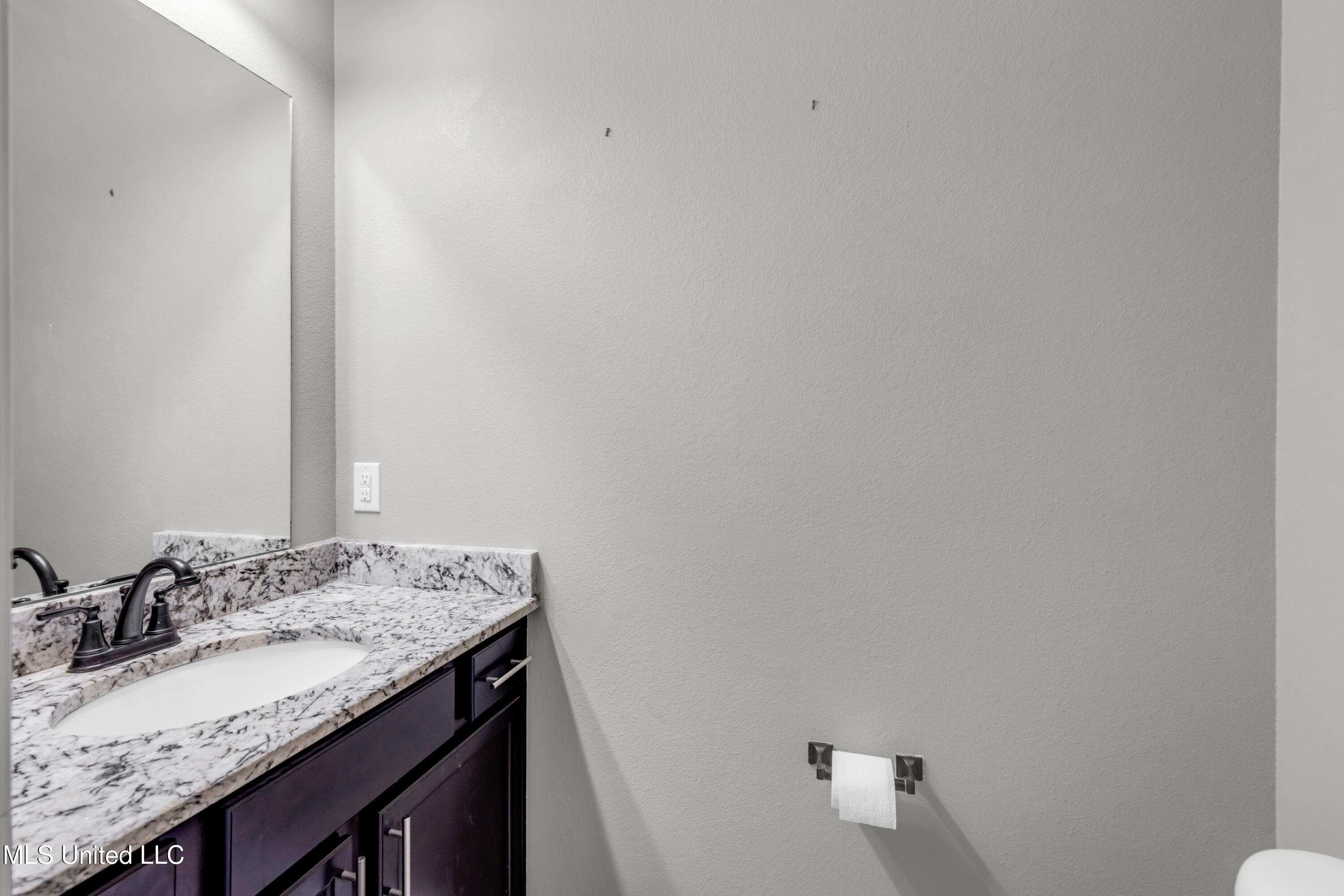 832 Reunion Place Circle, Biloxi, Mississippi image 11