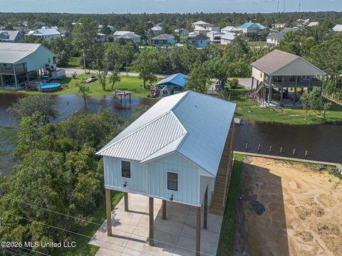 Homes For Sale - 5011 Tennessee Street<br/> Bay Saint Louis, MS 39520