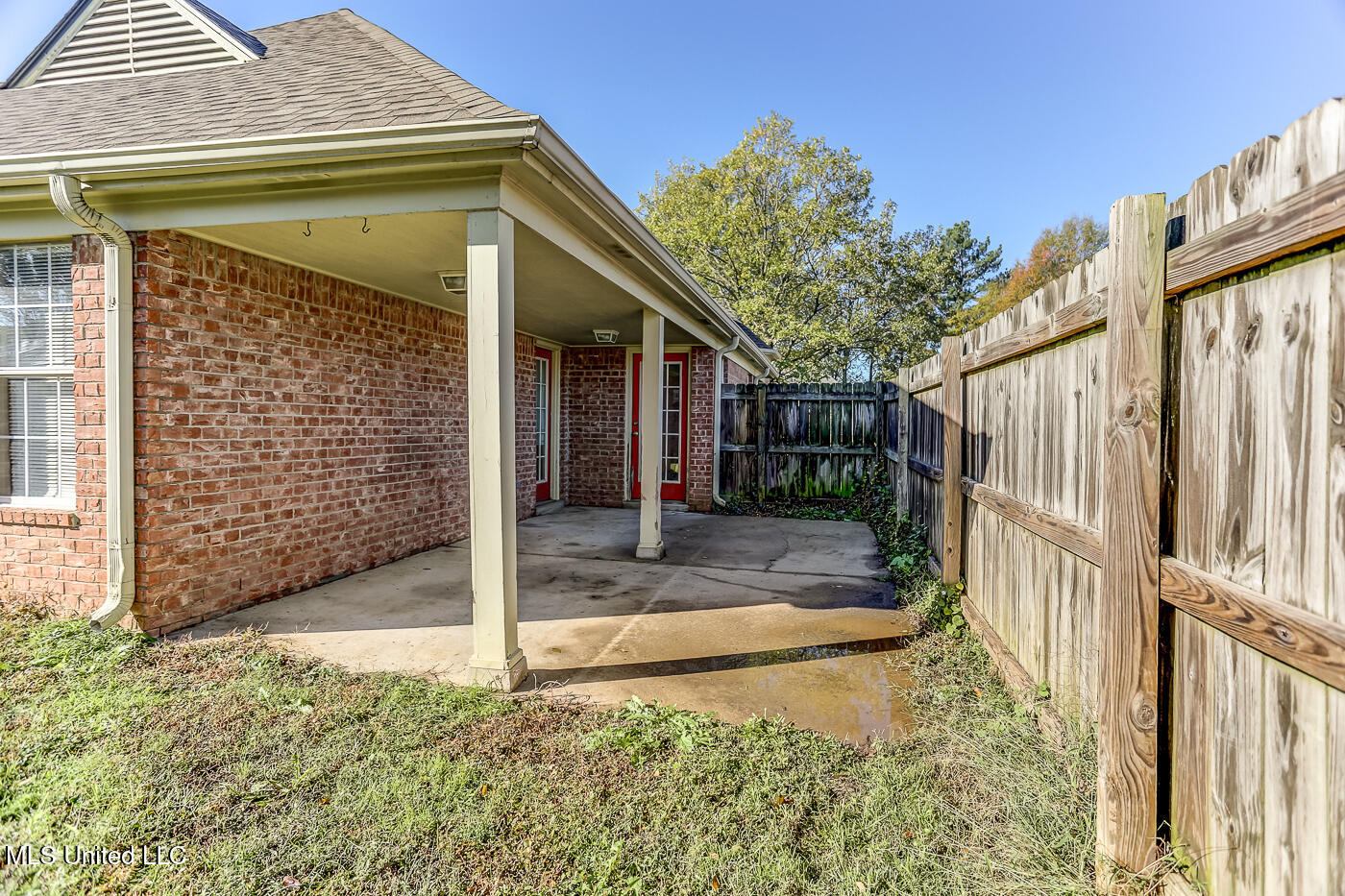 8310 Regal Bend Drive, Olive Branch, Mississippi image 30