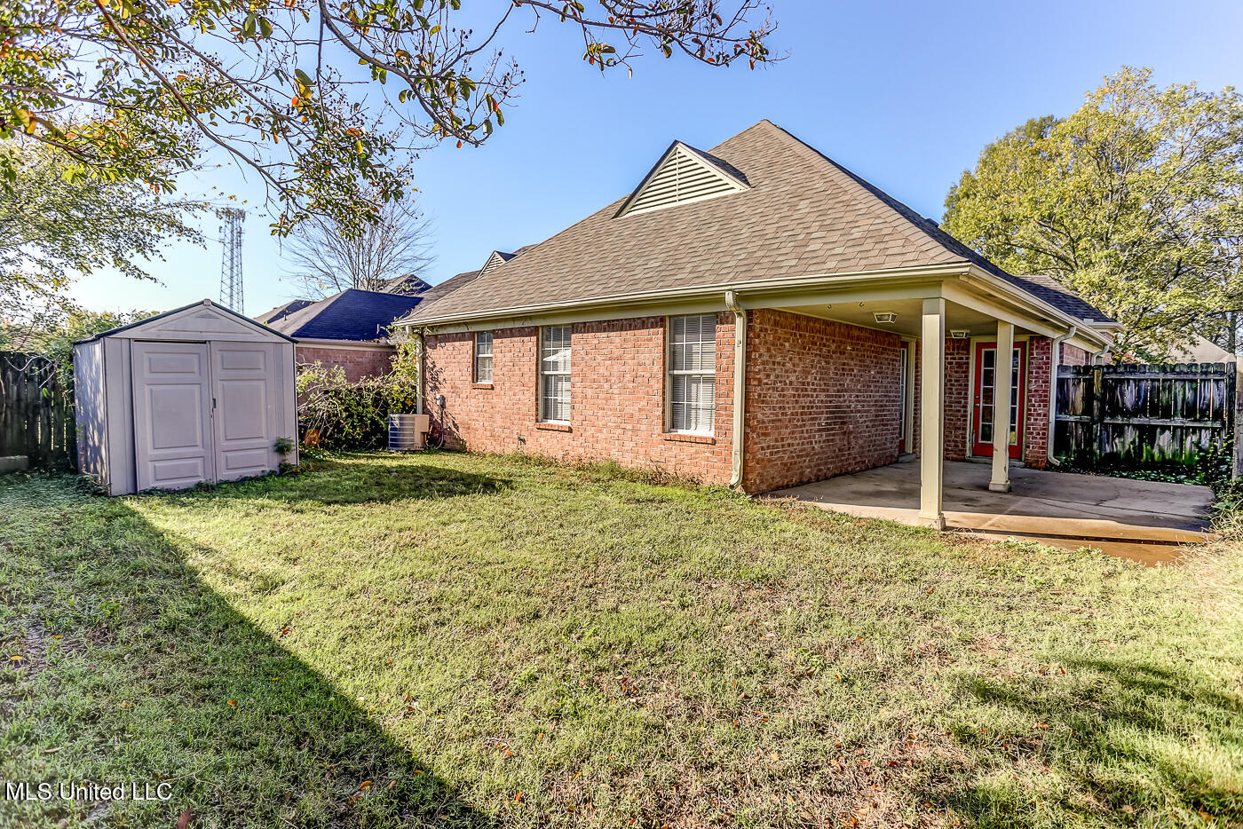 8310 Regal Bend Drive, Olive Branch, Mississippi image 29