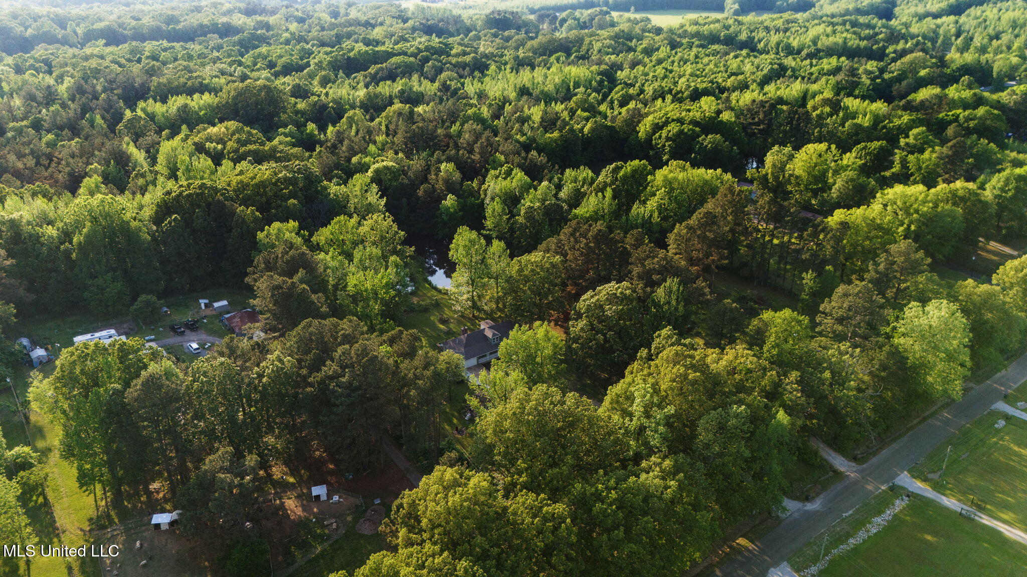 2015 Bubba Taylor Road, Byhalia, Mississippi image 43