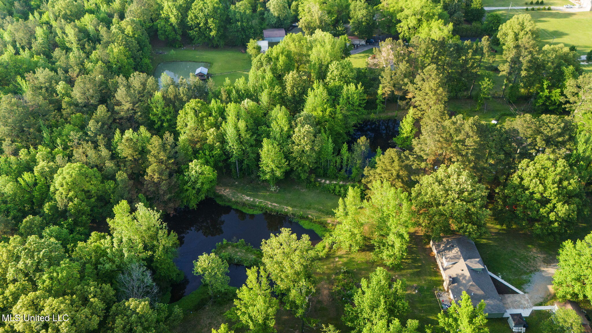 2015 Bubba Taylor Road, Byhalia, Mississippi image 46