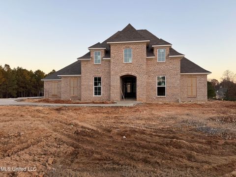Homes For Sale - 168 Leslie Drive<br/> Flowood, MS 39232