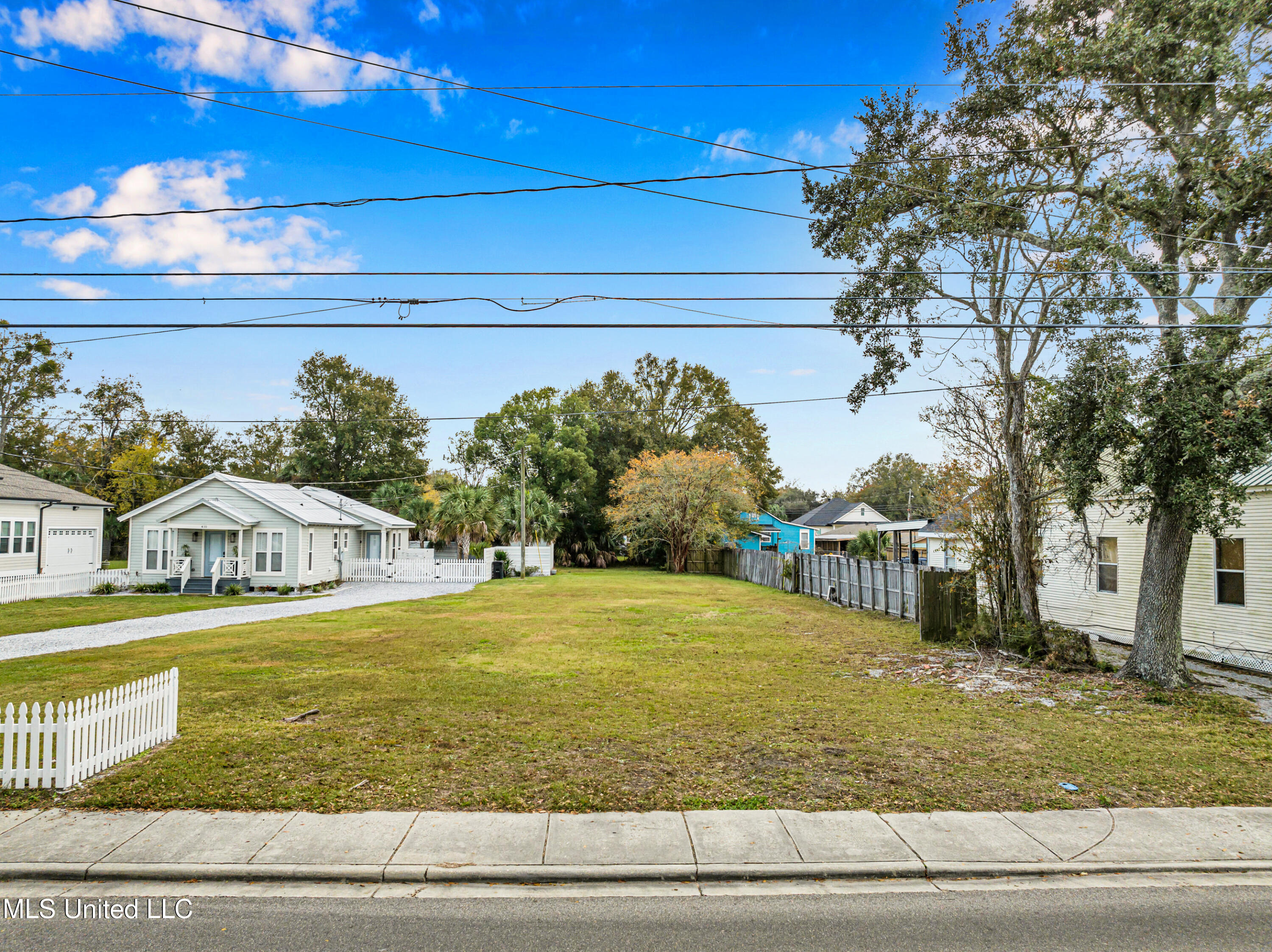 412 Main Street, Bay Saint Louis, Mississippi image 1