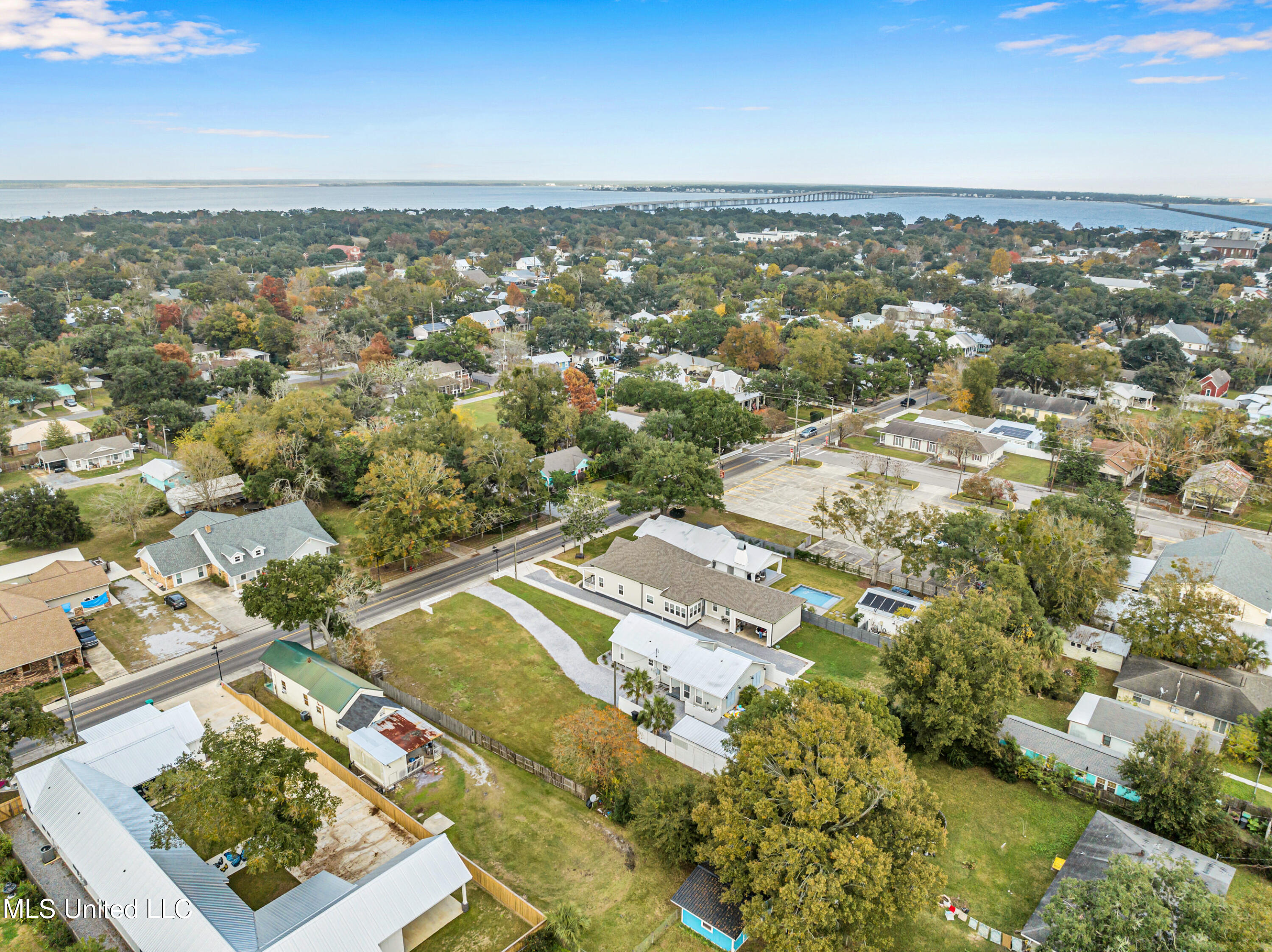 412 Main Street, Bay Saint Louis, Mississippi image 11