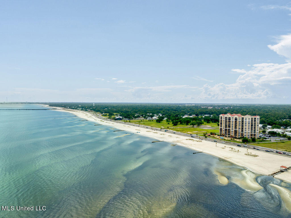 1200 Beach Drive #205, Gulfport, Mississippi image 1