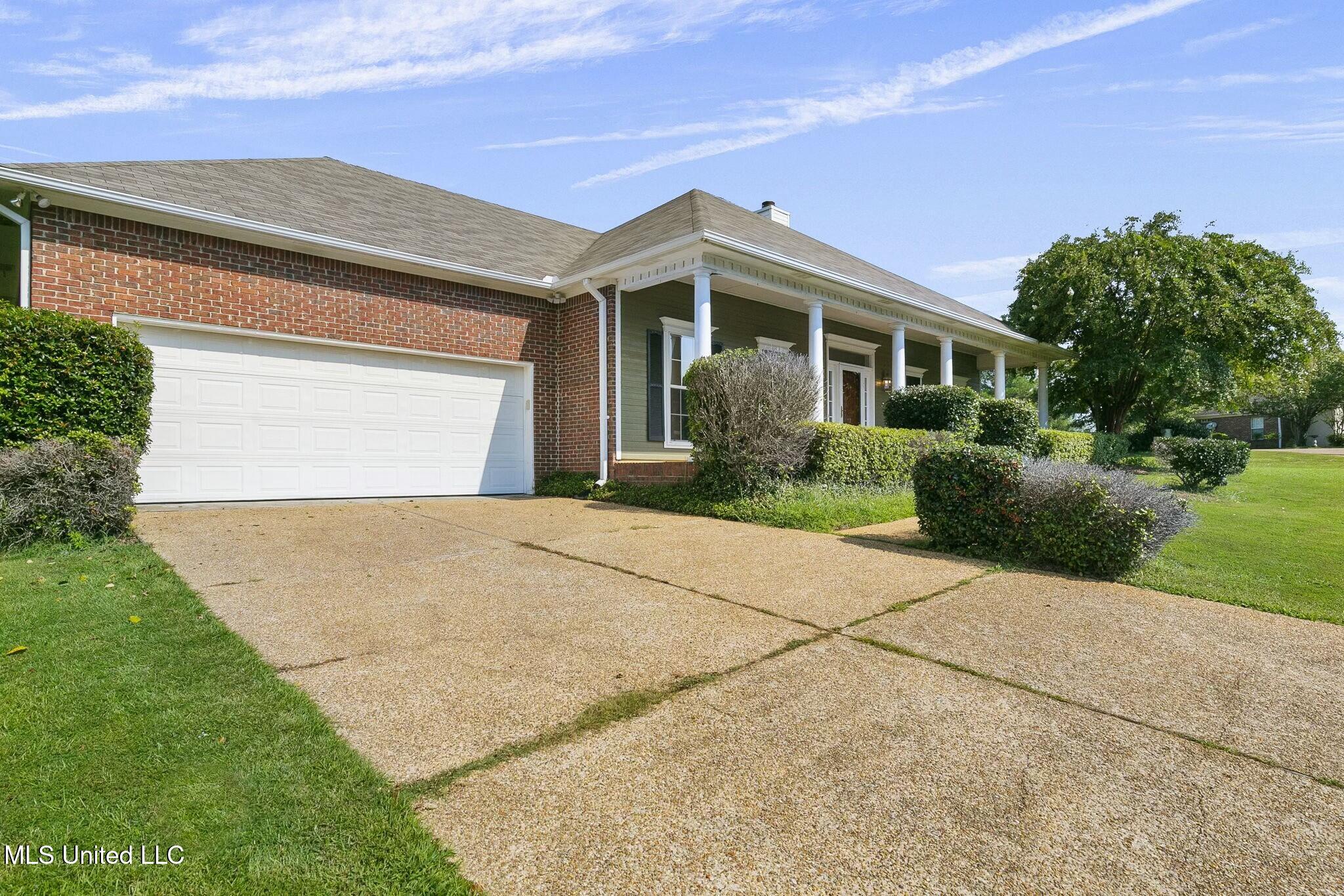 177 Apple Blossom Drive, Brandon, Mississippi image 4