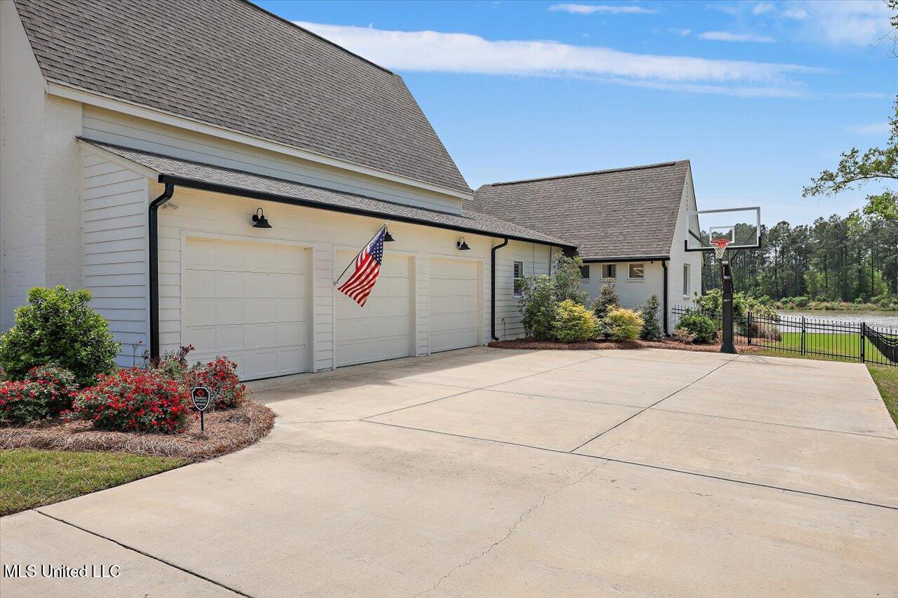 240 Westlake Circle, Madison, Mississippi image 6