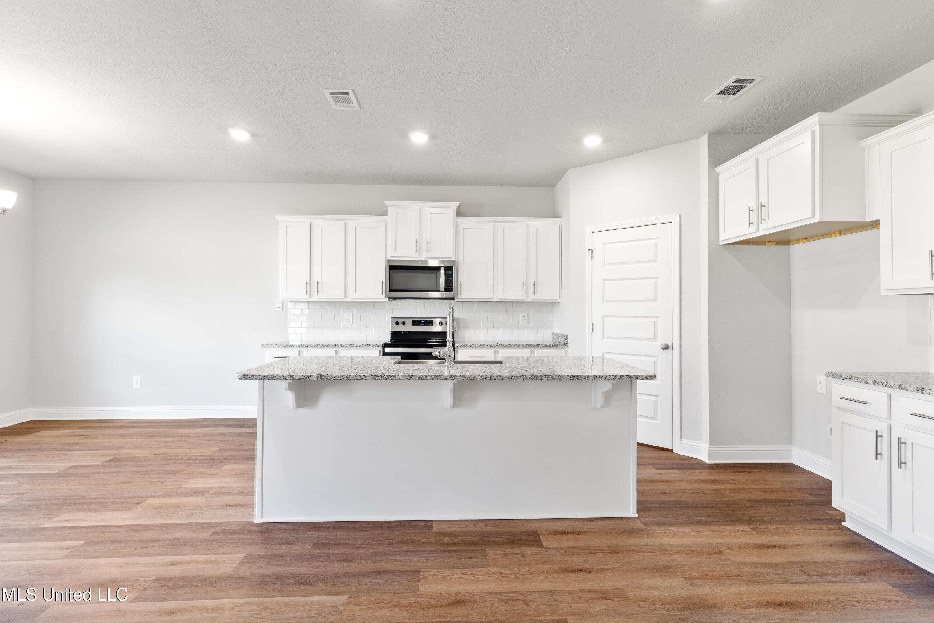 16050 Blue Ridge Drive, Gulfport, Mississippi image 4