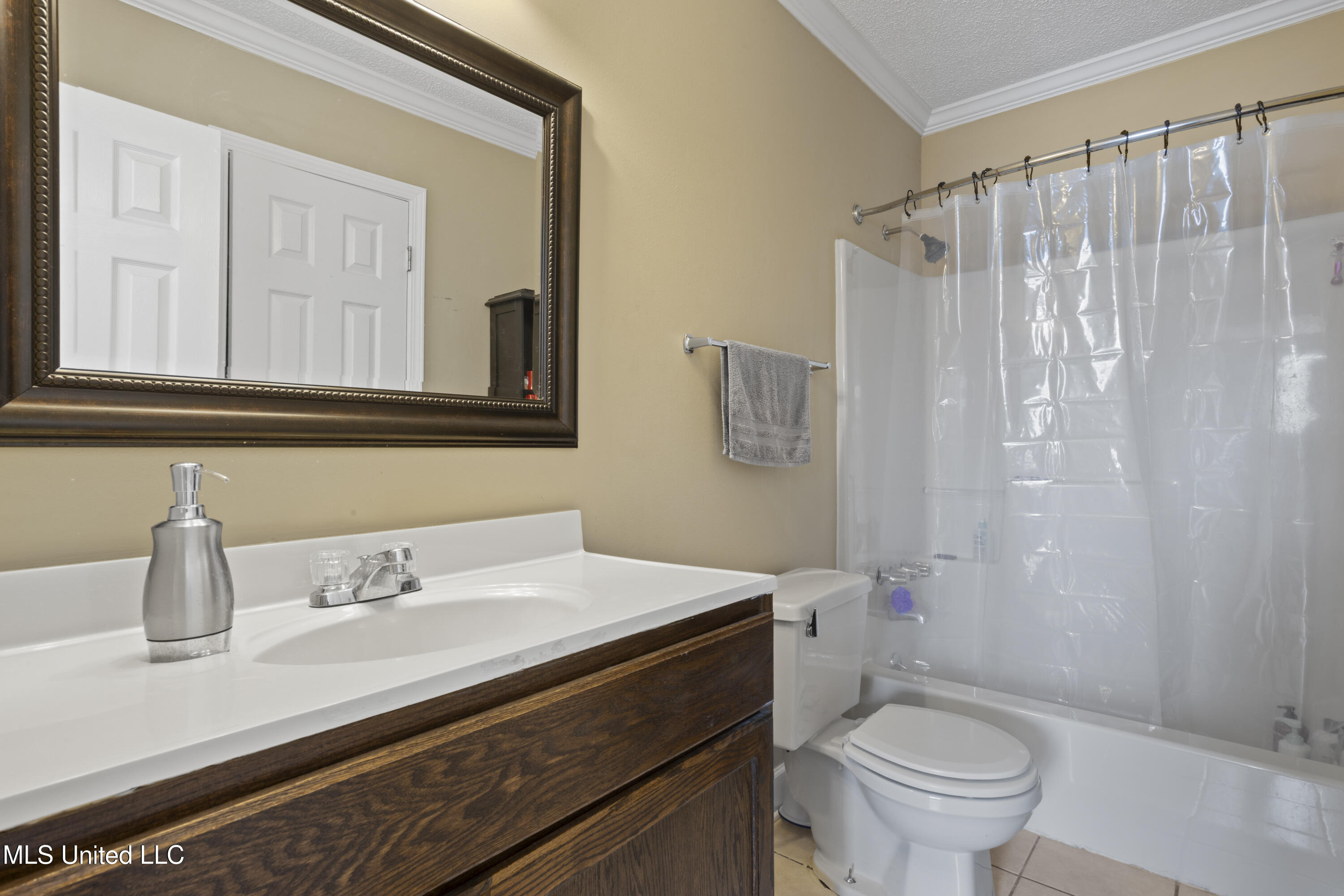 14704 Dismuke Avenue, Biloxi, Mississippi image 25