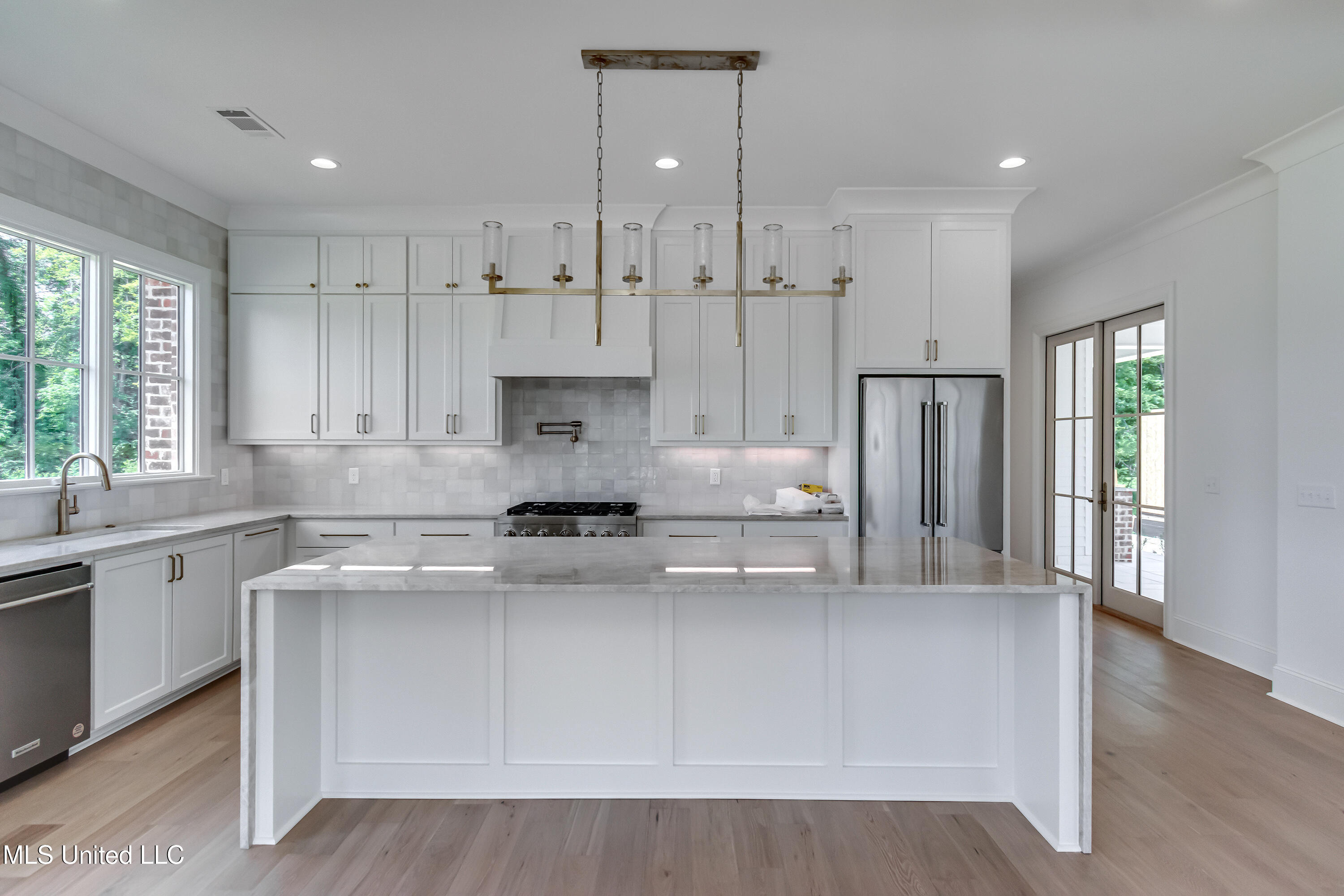 Madison, Mississippi 39110, United States, 3 Bedrooms Bedrooms, ,4 BathroomsBathrooms,Residential,Active,116976