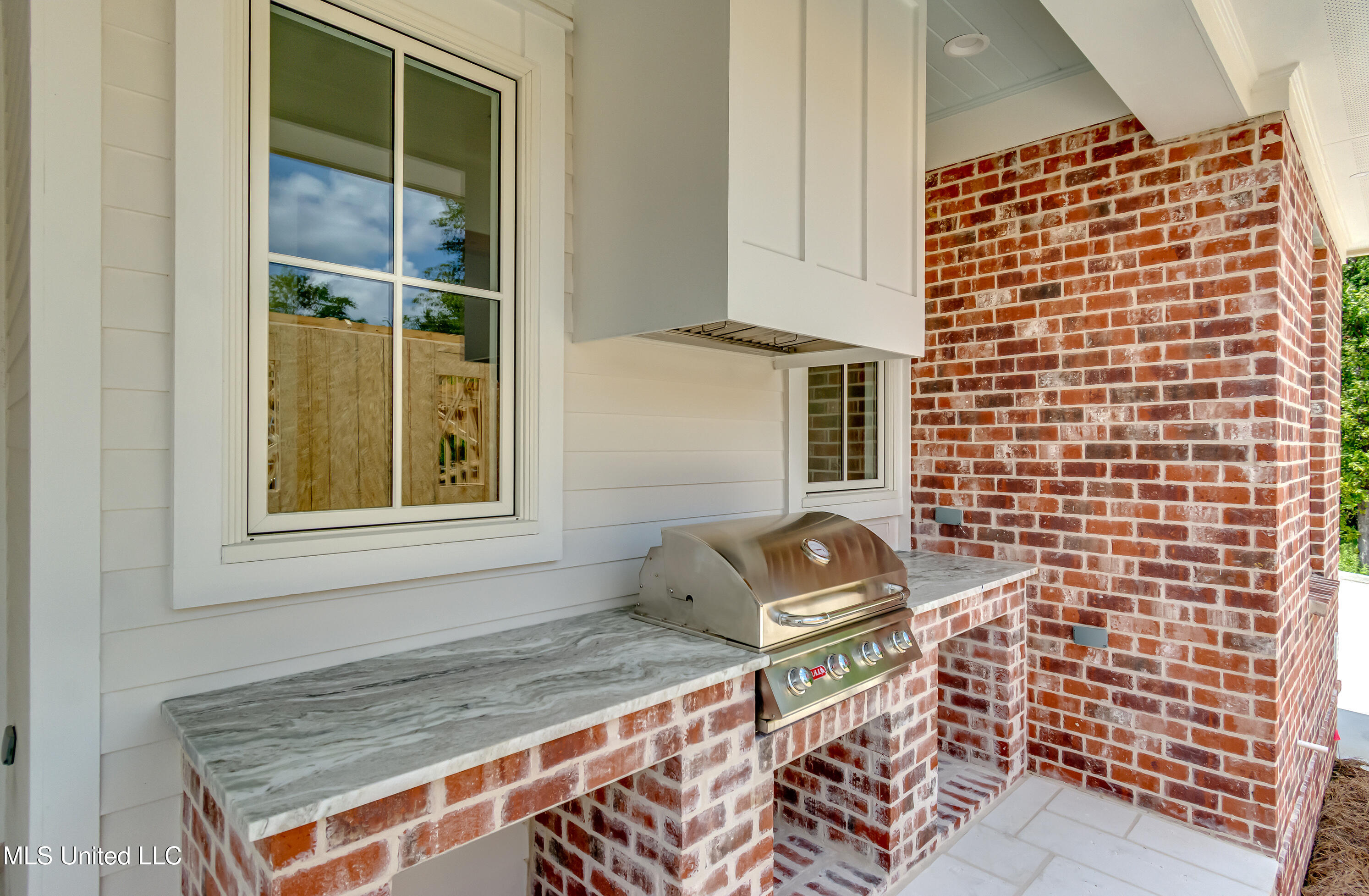 Madison, Mississippi 39110, United States, 3 Bedrooms Bedrooms, ,4 BathroomsBathrooms,Residential,Active,116976