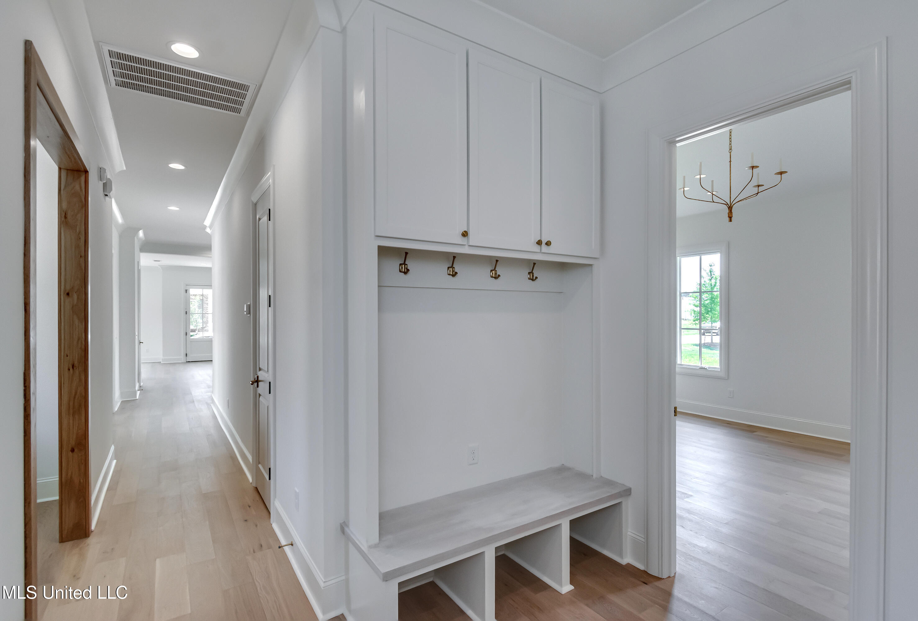 Madison, Mississippi 39110, United States, 3 Bedrooms Bedrooms, ,4 BathroomsBathrooms,Residential,Active,116976