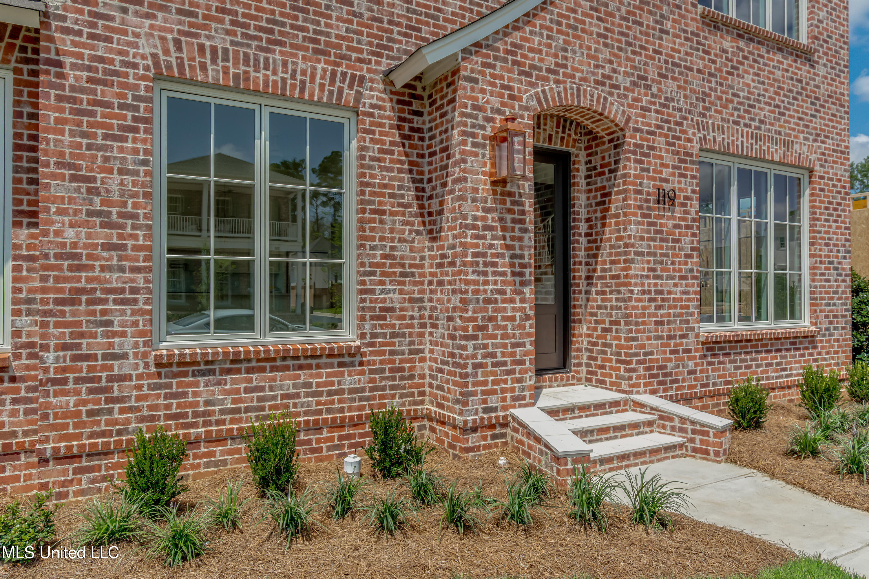 Madison, Mississippi 39110, United States, 3 Bedrooms Bedrooms, ,4 BathroomsBathrooms,Residential,Active,116976