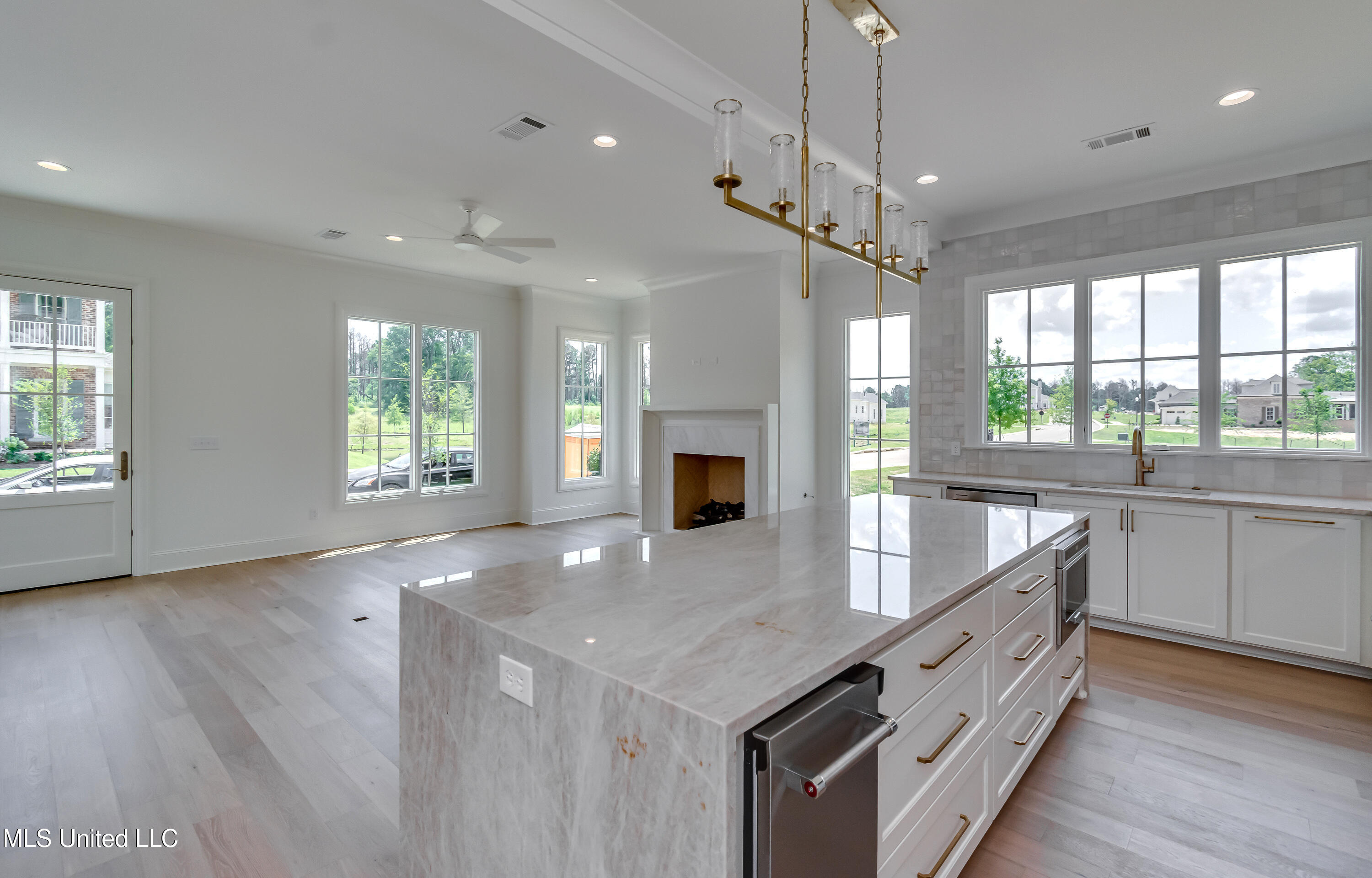 Madison, Mississippi 39110, United States, 3 Bedrooms Bedrooms, ,4 BathroomsBathrooms,Residential,Active,116976