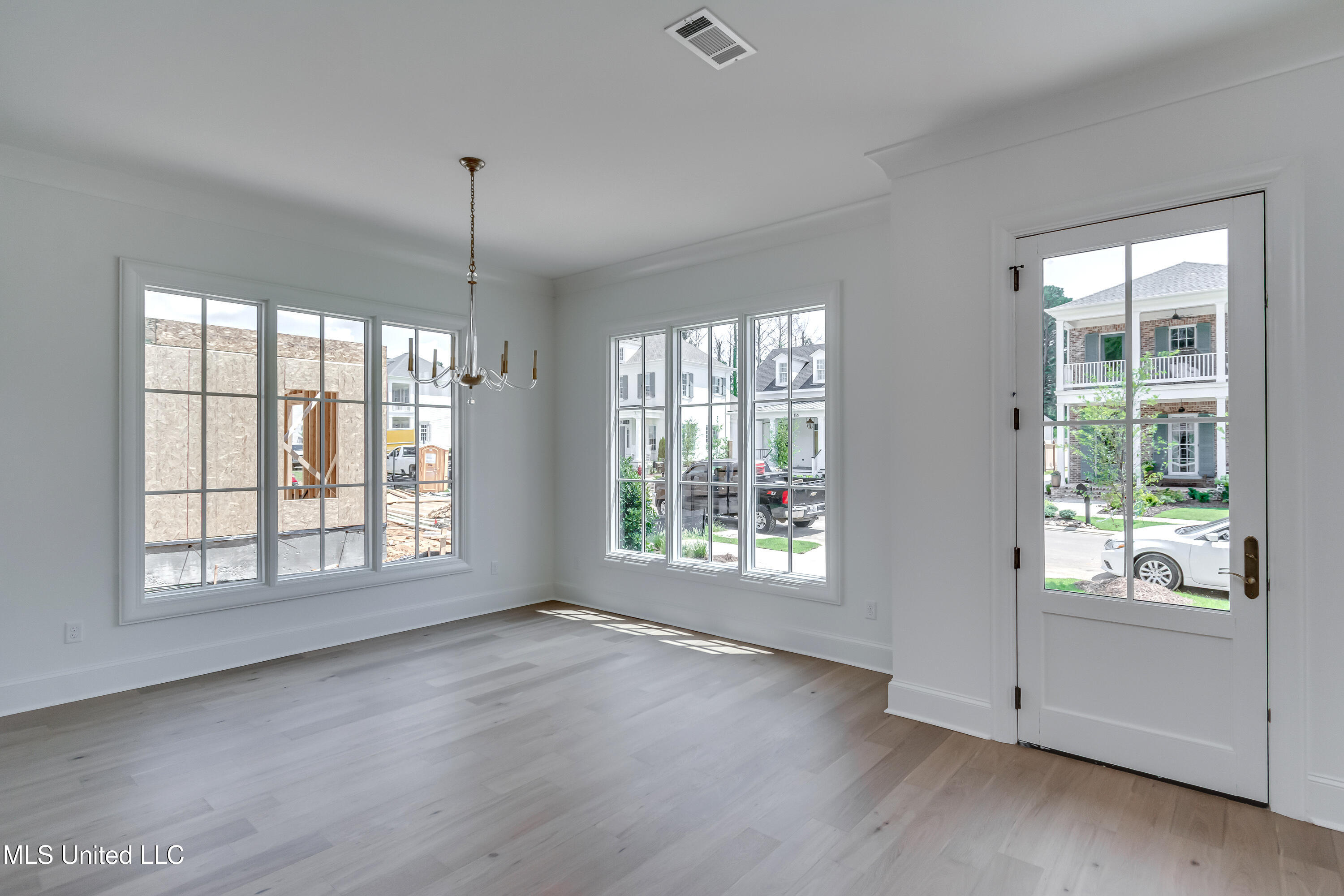 Madison, Mississippi 39110, United States, 3 Bedrooms Bedrooms, ,4 BathroomsBathrooms,Residential,Active,116976