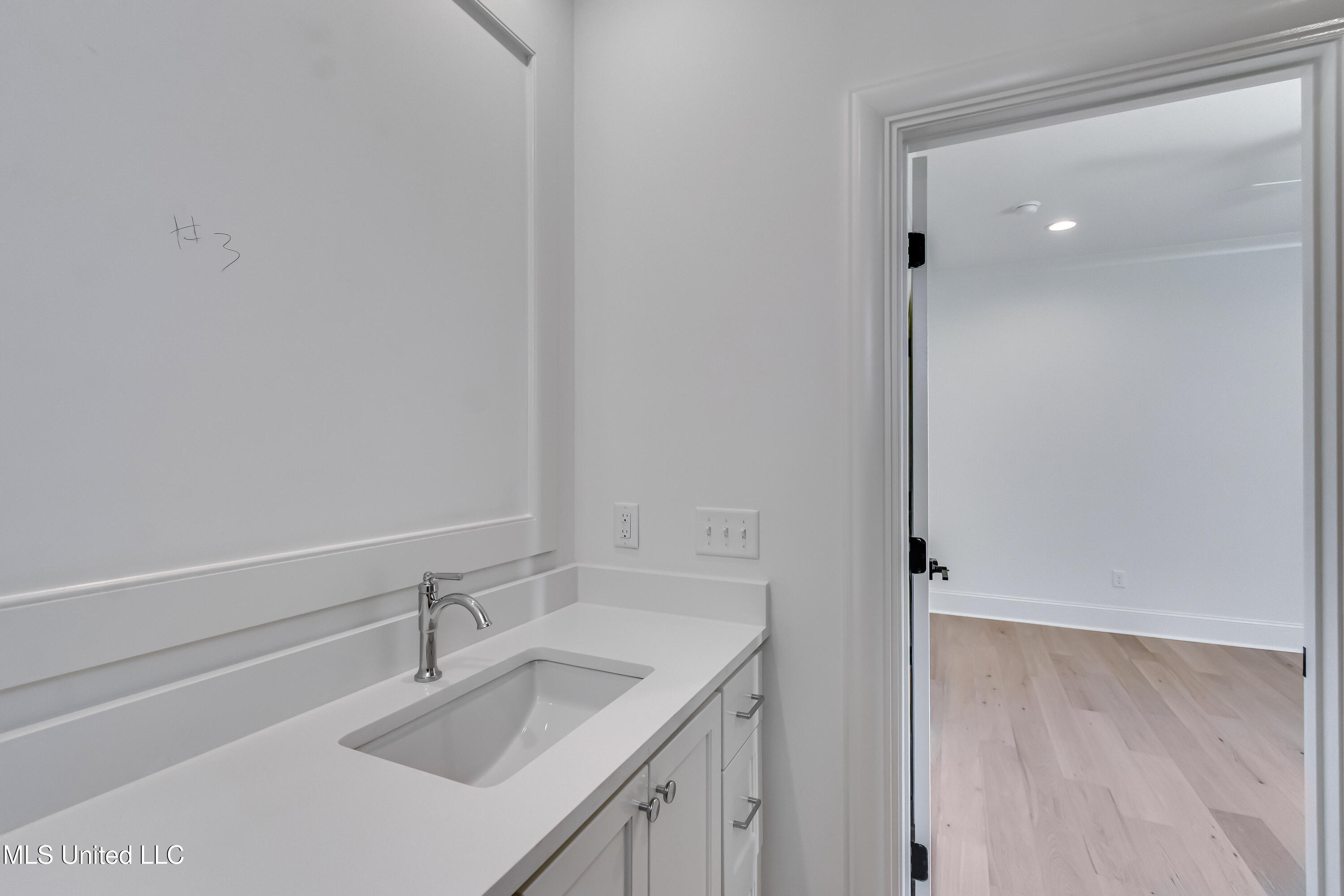 Madison, Mississippi 39110, United States, 3 Bedrooms Bedrooms, ,4 BathroomsBathrooms,Residential,Active,116976