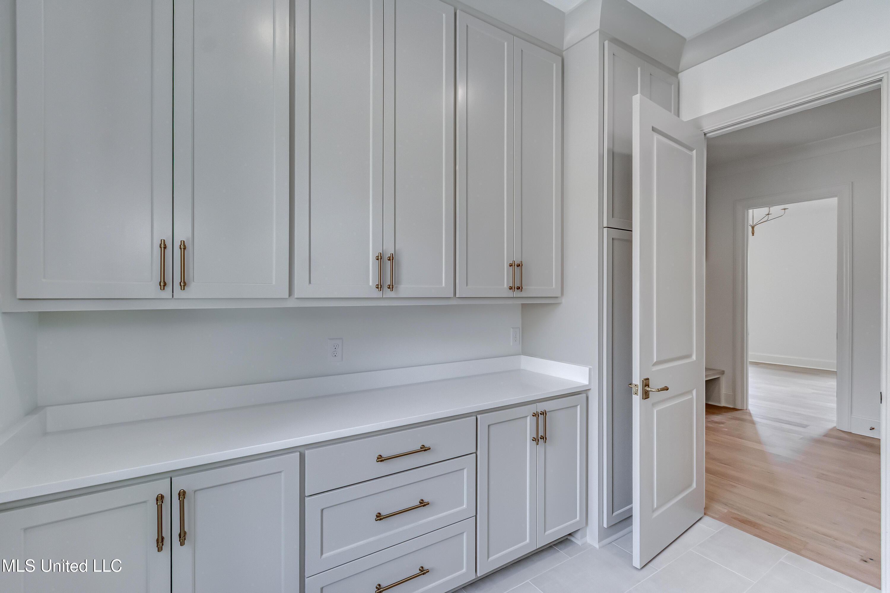 Madison, Mississippi 39110, United States, 3 Bedrooms Bedrooms, ,4 BathroomsBathrooms,Residential,Active,116976