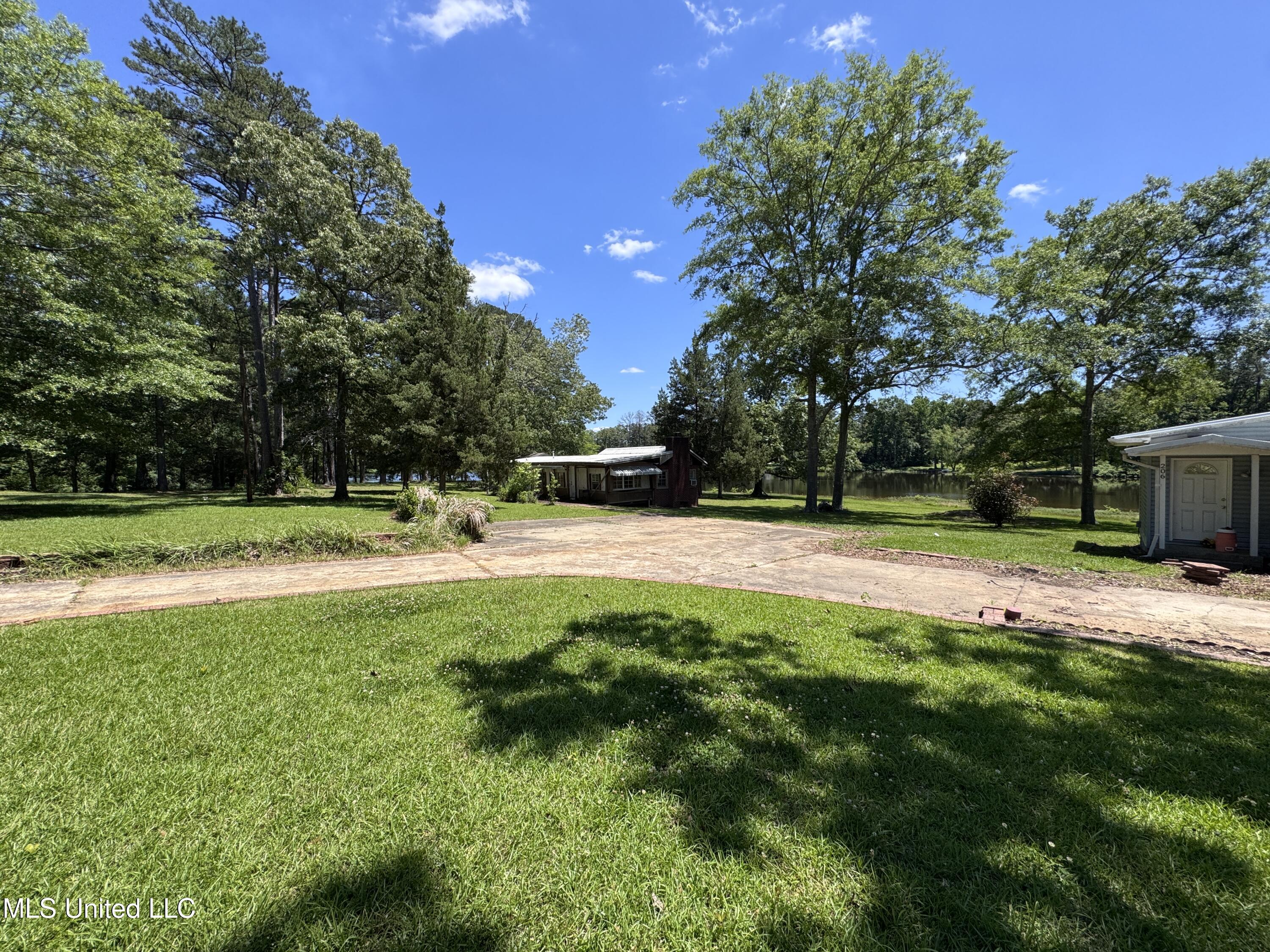 206 C Street, Brandon, Mississippi image 2