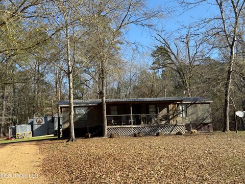 Homes For Sale - 114 Huff Lane<br/> Franklin County, Roxie, MS 39661