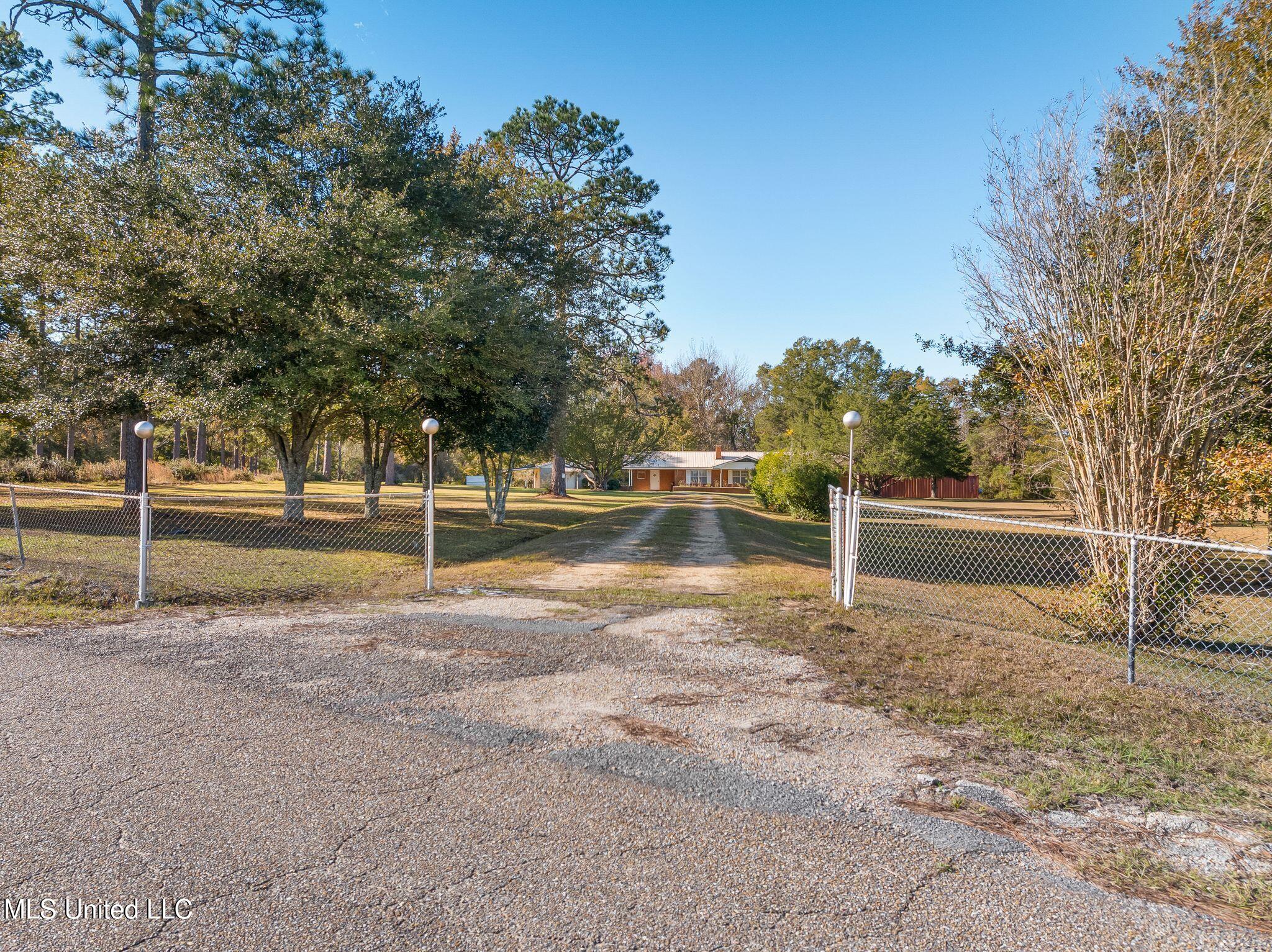 57 Donald Hale Road, Lumberton, Mississippi image 3