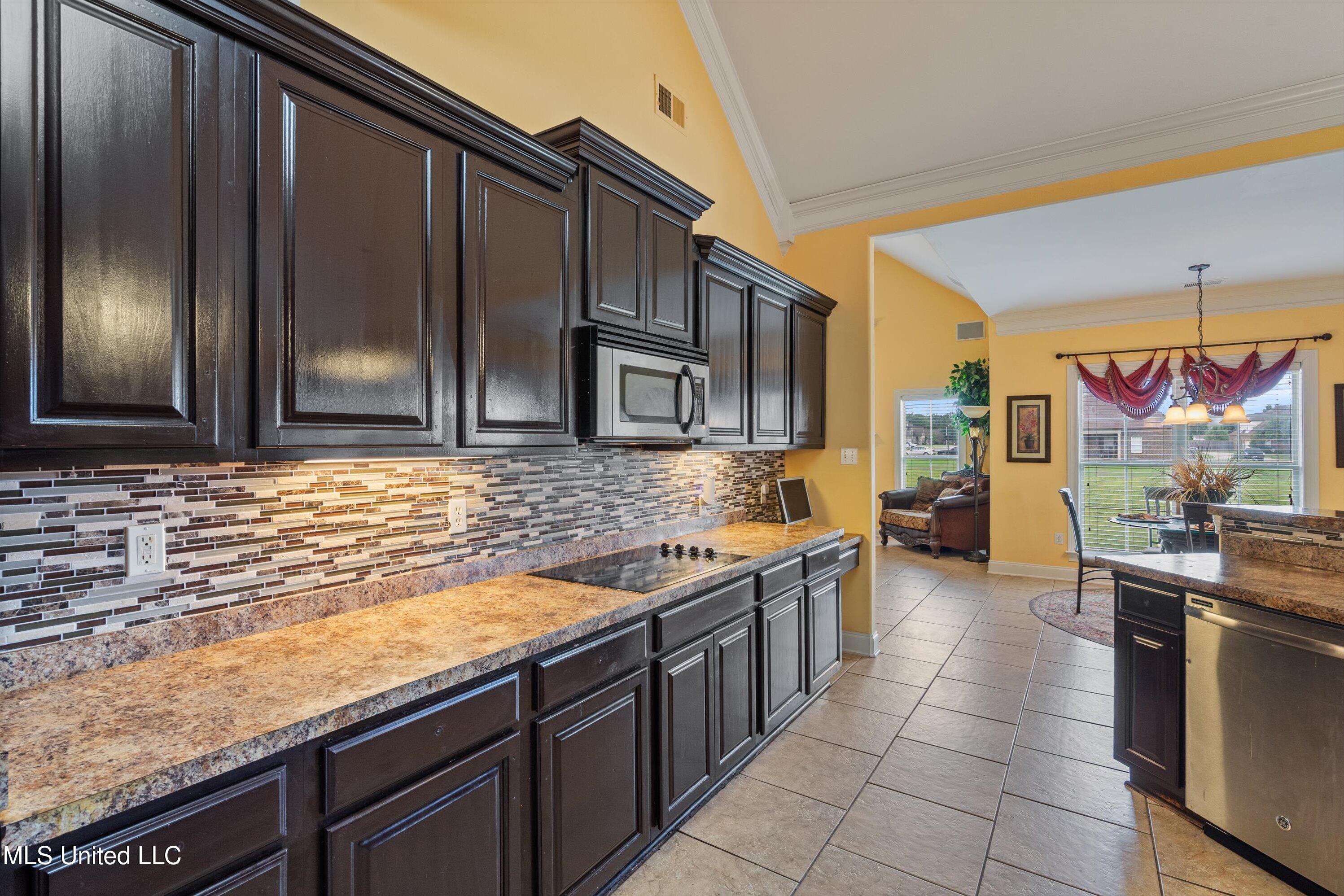 8061 Falcon Drive, Olive Branch, Mississippi image 16