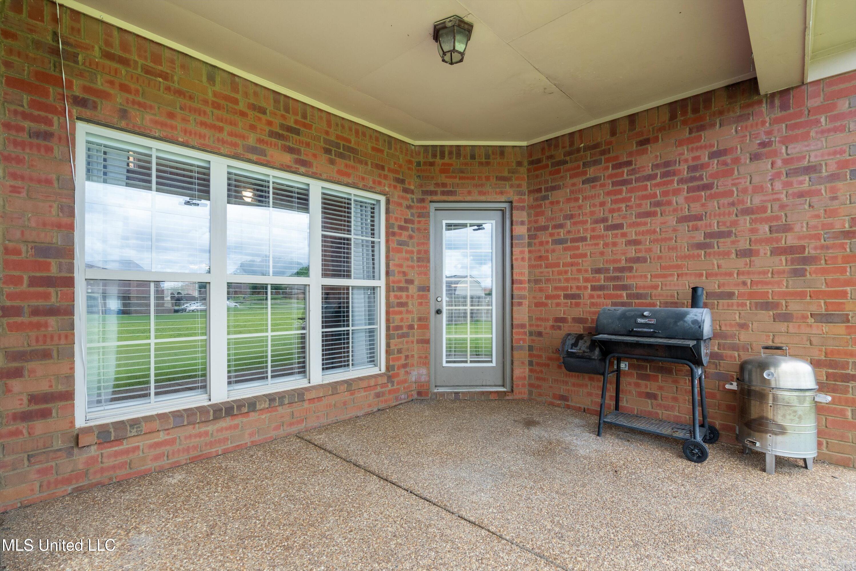 8061 Falcon Drive, Olive Branch, Mississippi image 39